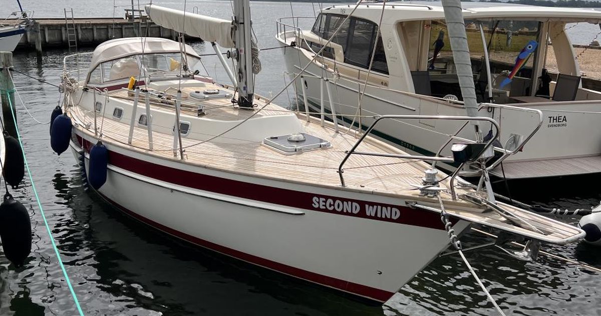 Najad 320 | Båt till salu | YachtBroker