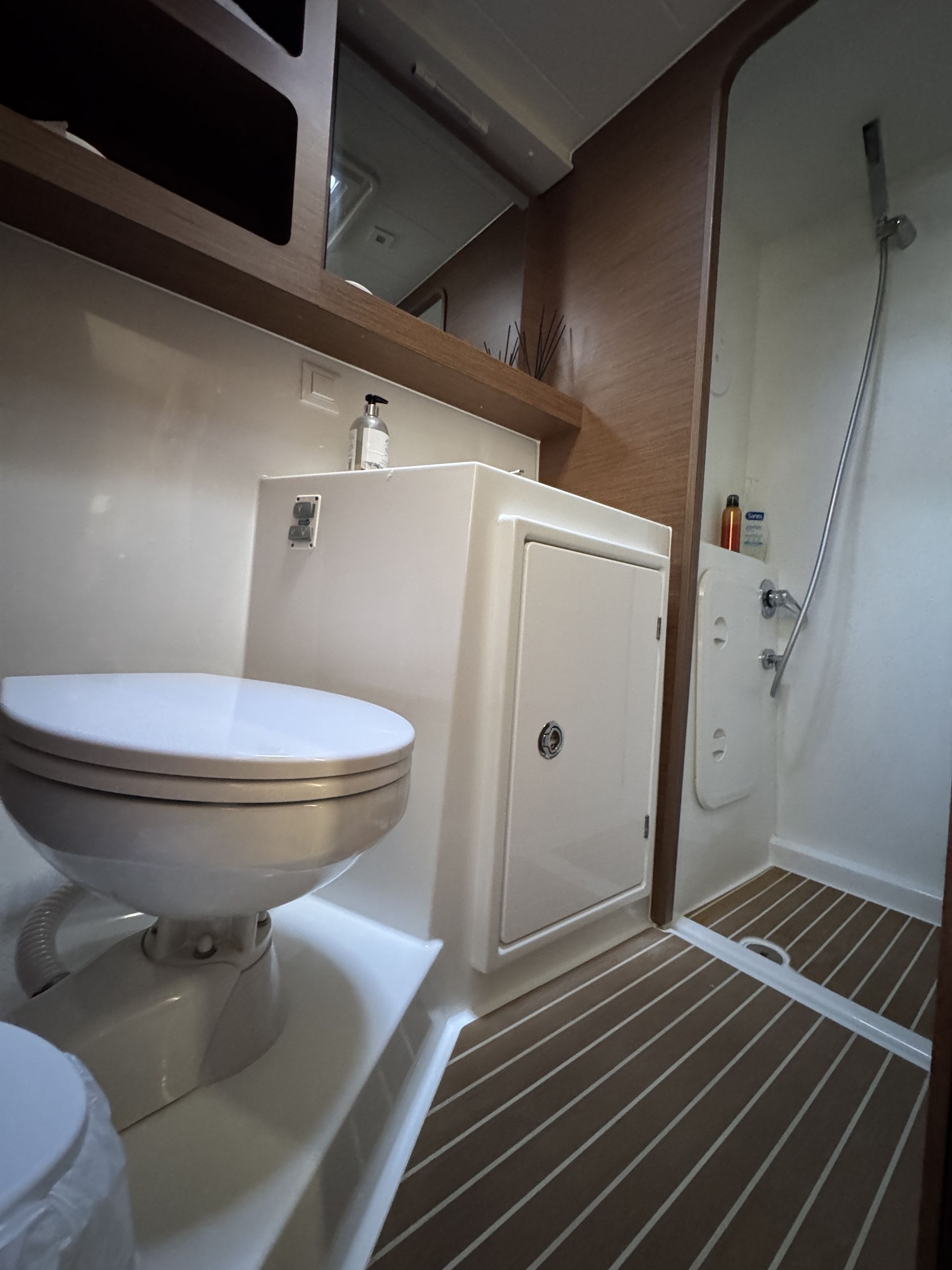 Lagoon 42 2020 - EU VAT Paid, Newer Chartered, Perfect condition #35