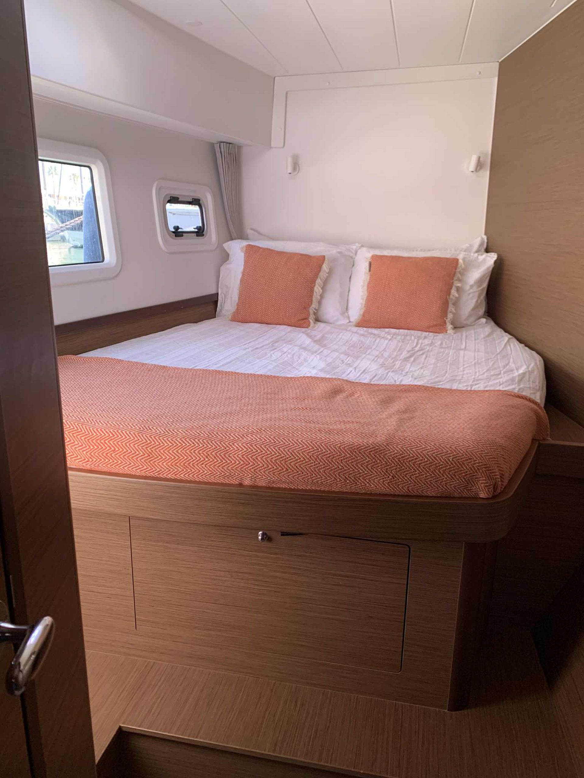 Lagoon 42 2020 - EU VAT Paid, Newer Chartered, Perfect condition #81
