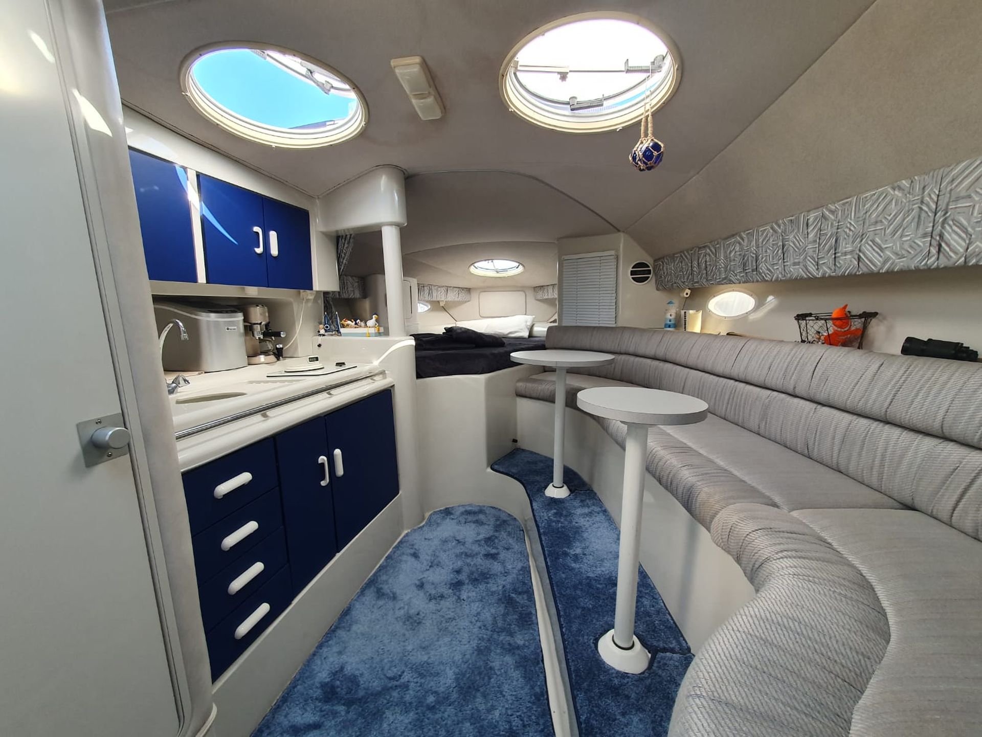 Chris Craft 302 Crowne #7