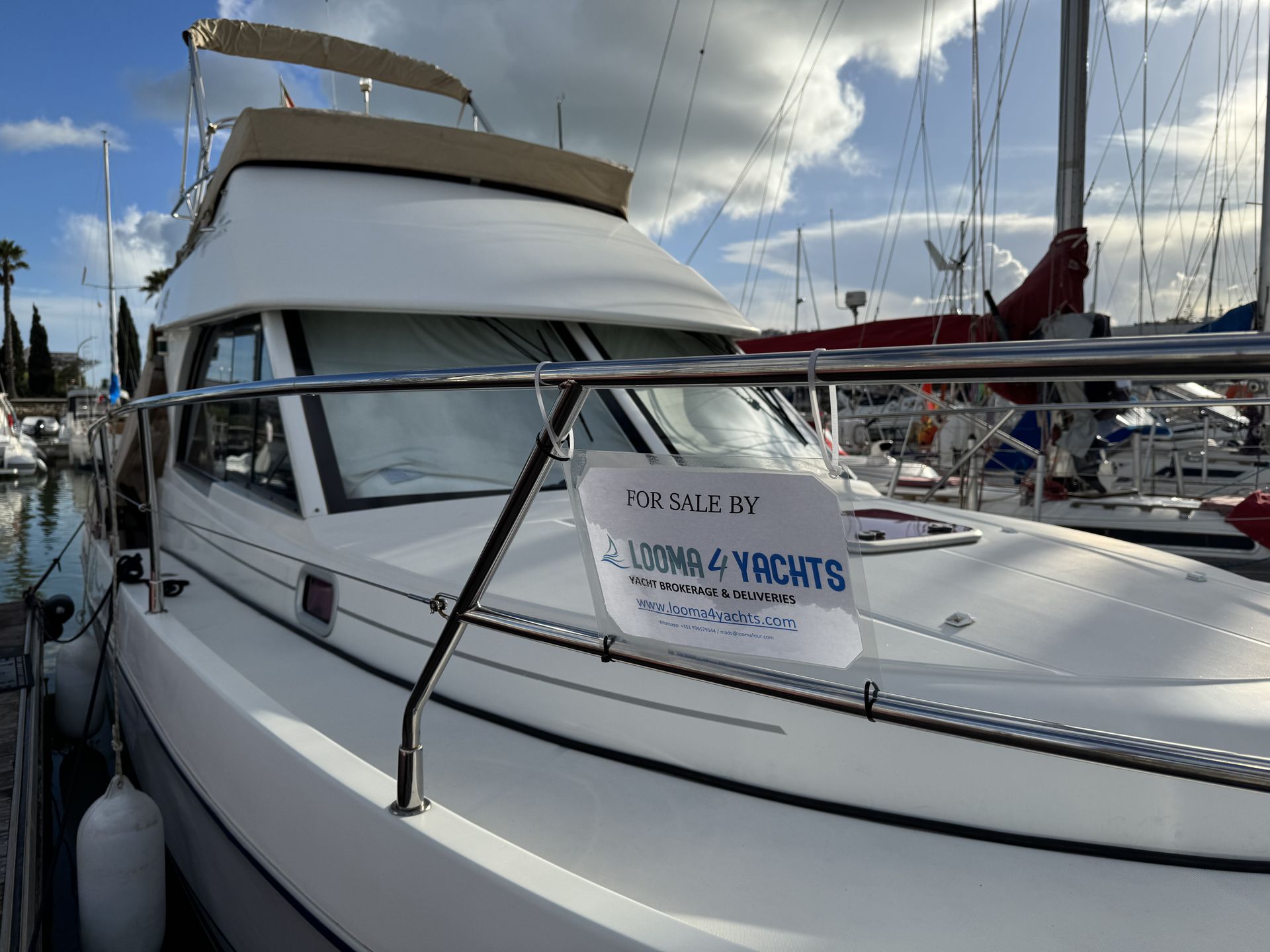 Beneteau Antares 9.80 Flybridge – 2009 #10