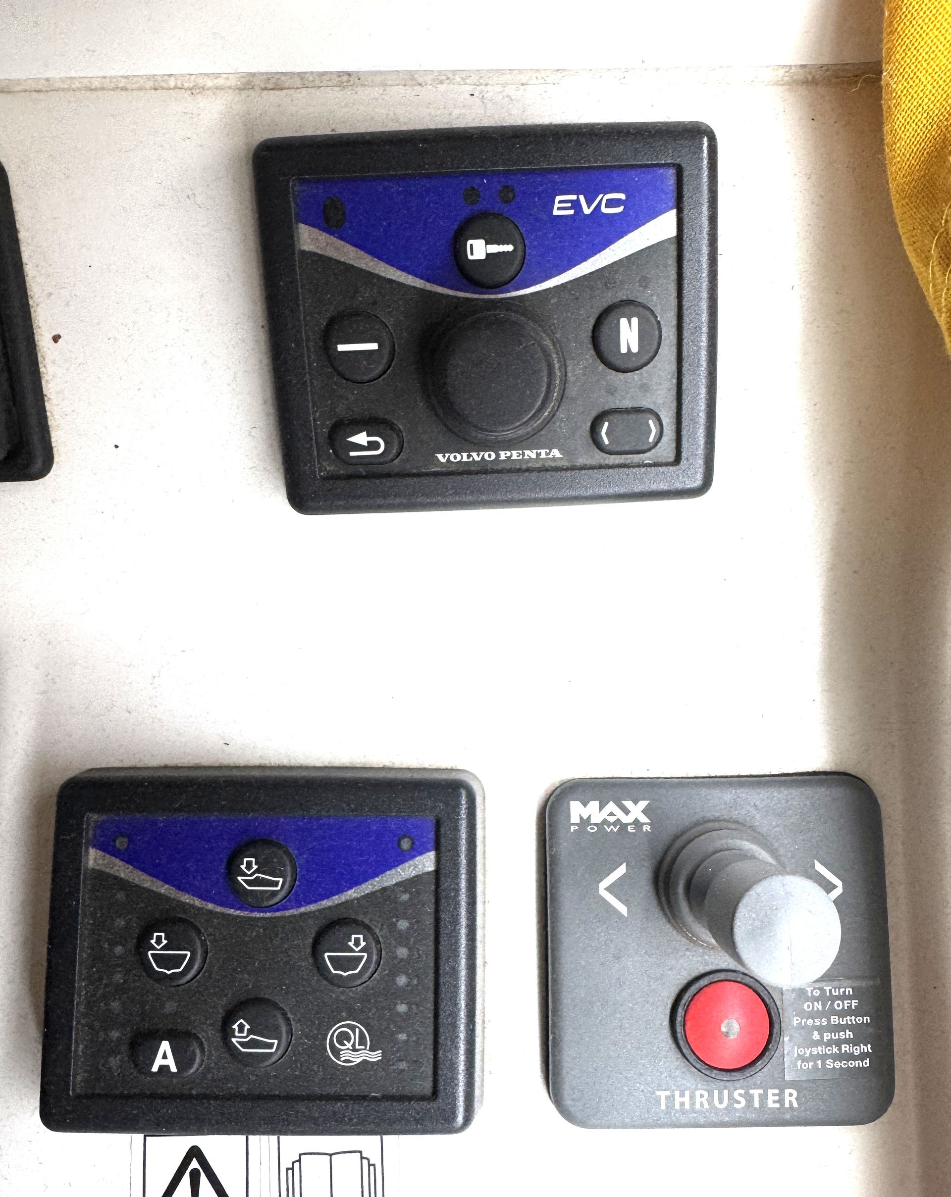 Beneteau Antares 9.80 Flybridge – 2009 #2