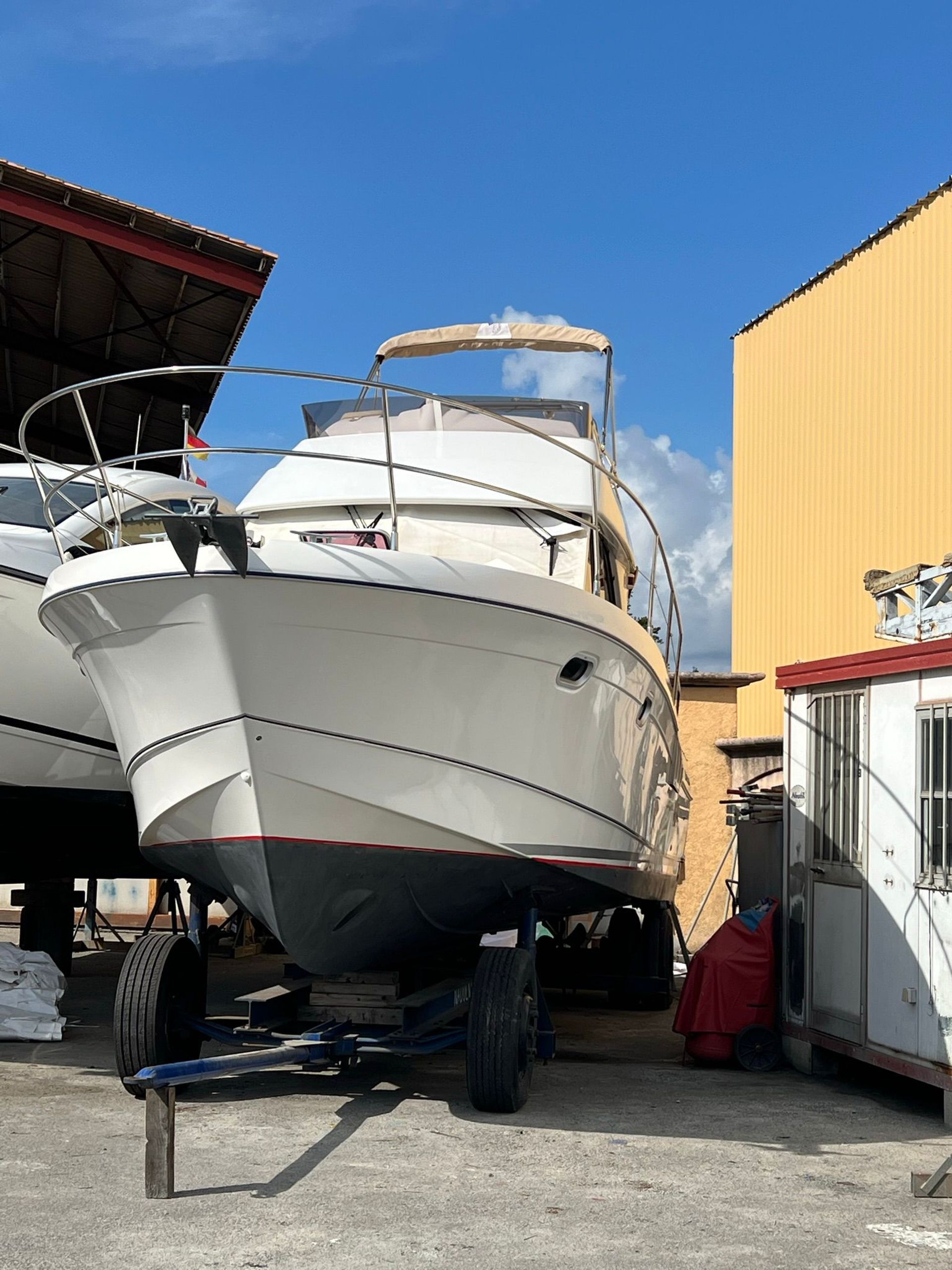 Beneteau Antares 9.80 Flybridge – 2009 #23