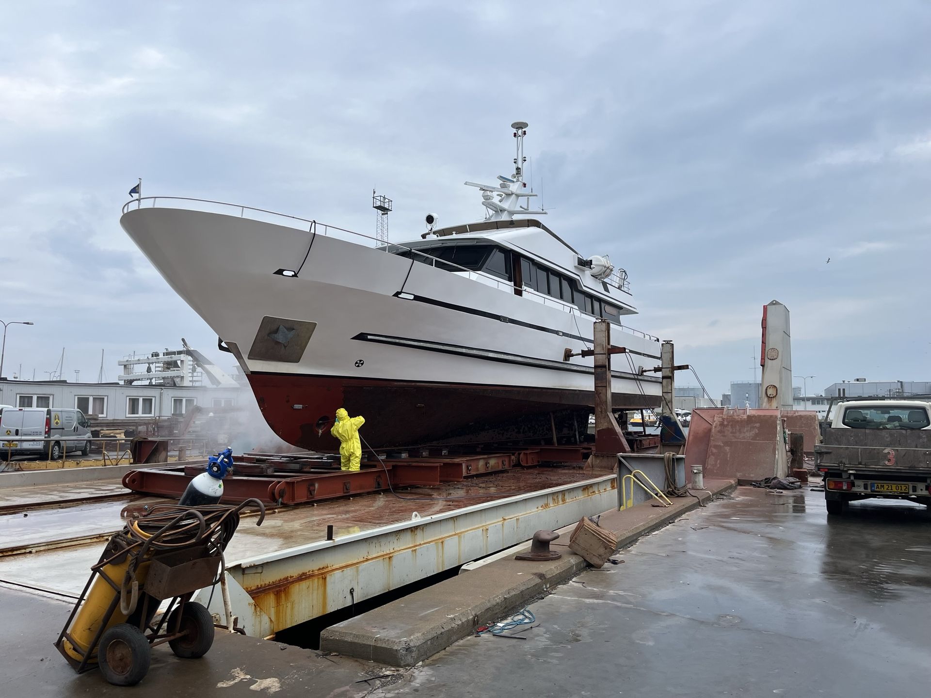 Dry dock skagen 2 - MY Lady Marjan - OneOff 92-foot motoryacht 1986