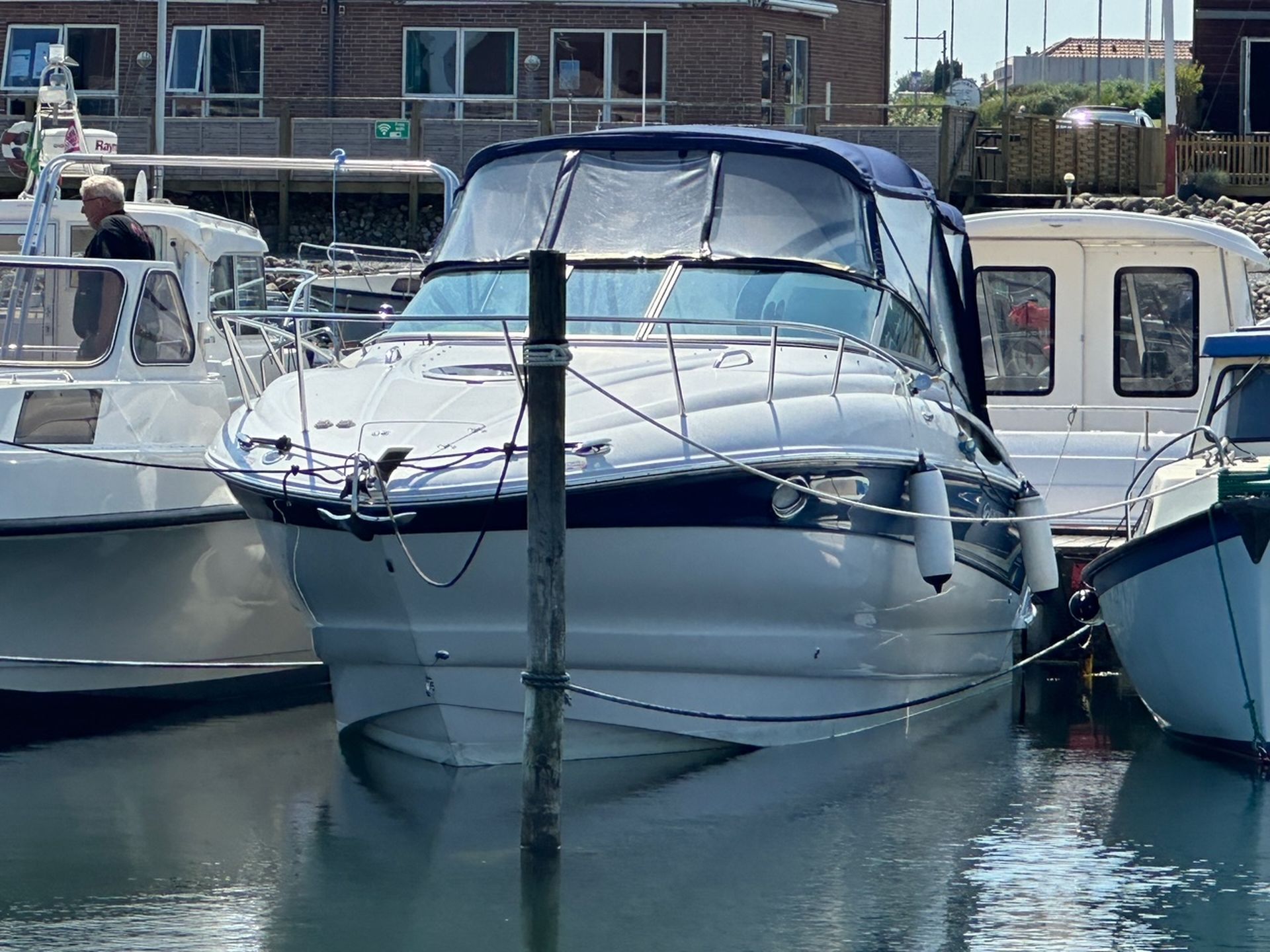 Crownline 270 CR #58