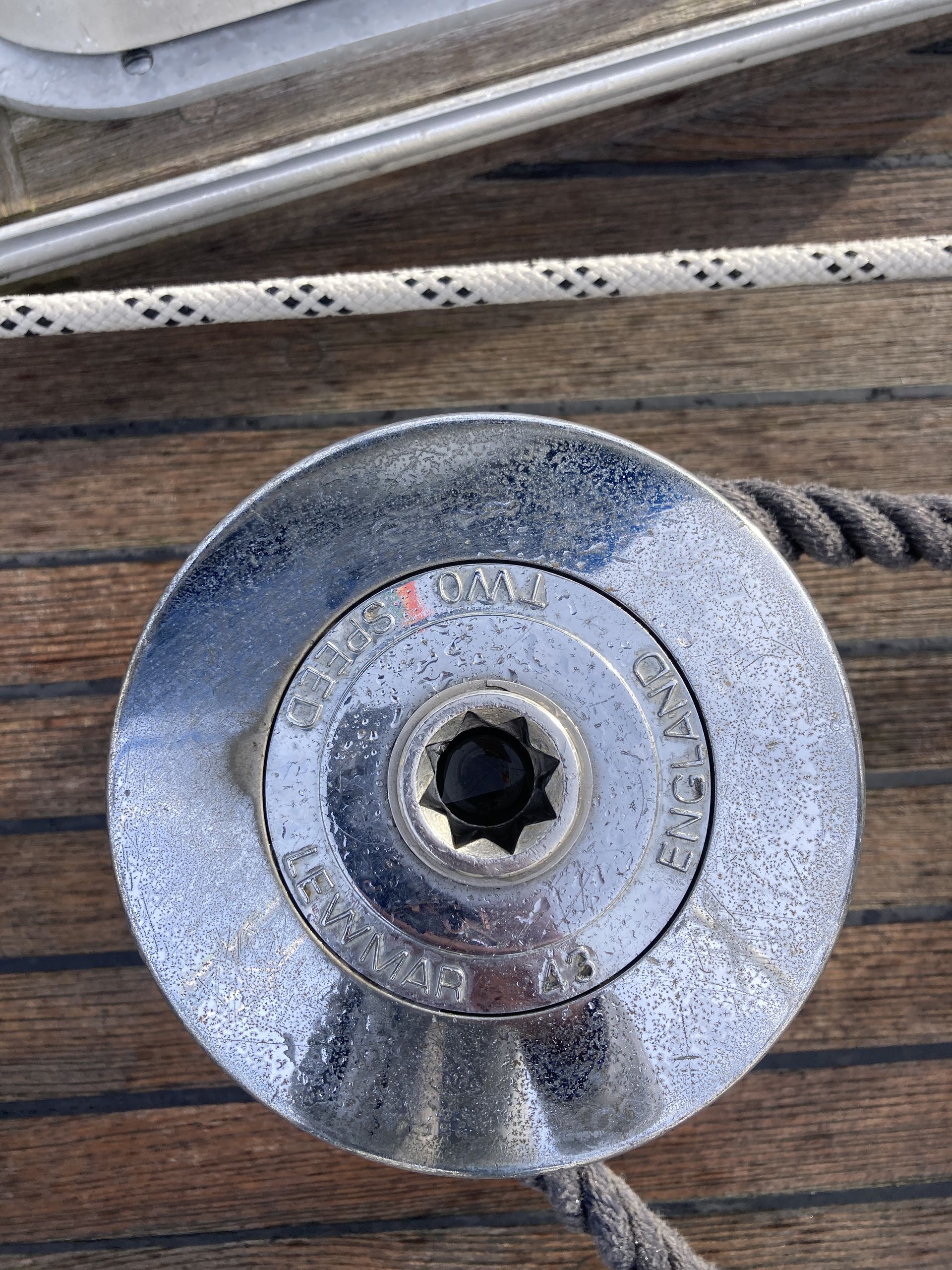 Deck winches