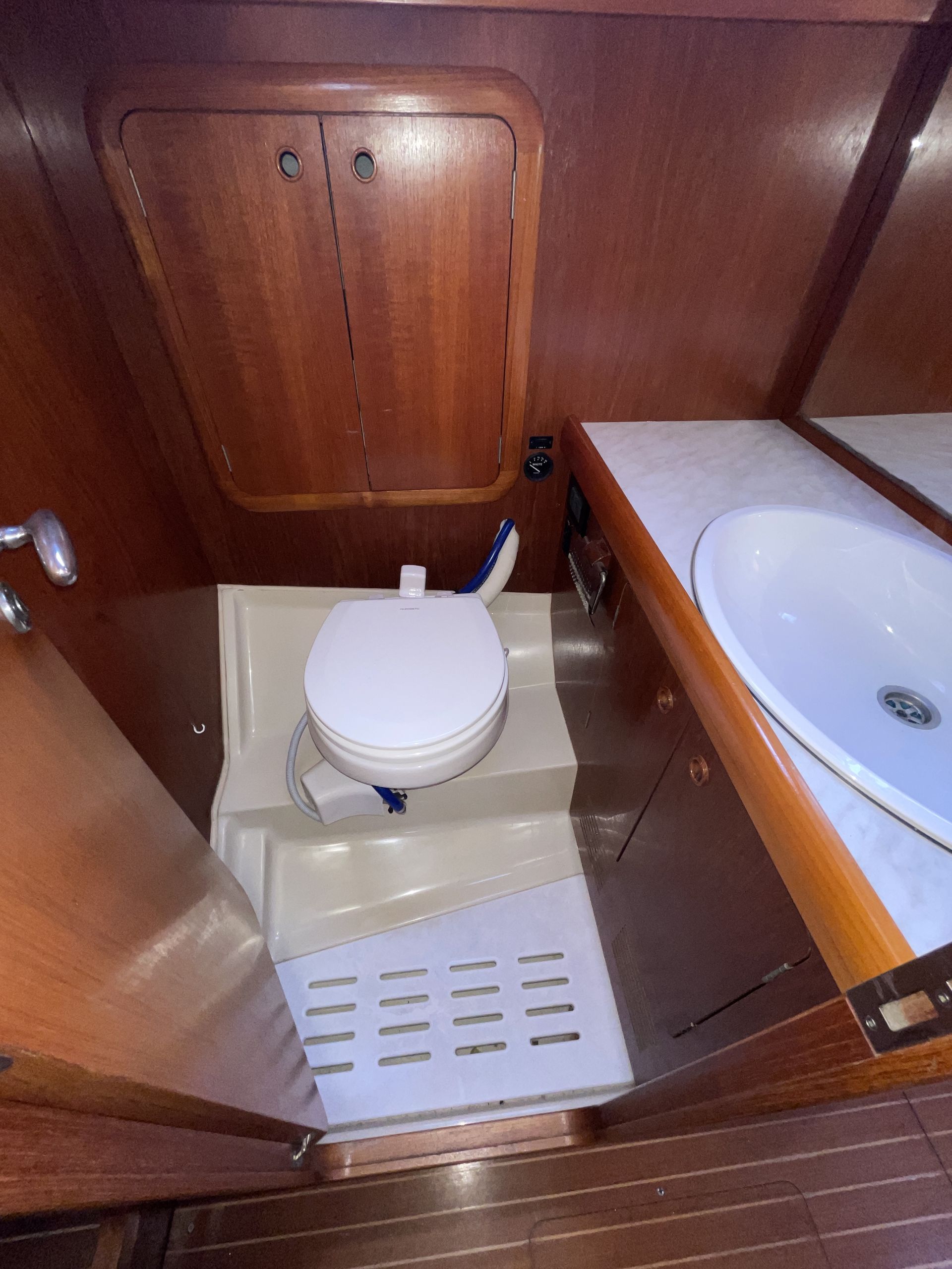 Grand Soleil 46.3 - 3 cabins - 2 owners and renovated teak deck #37