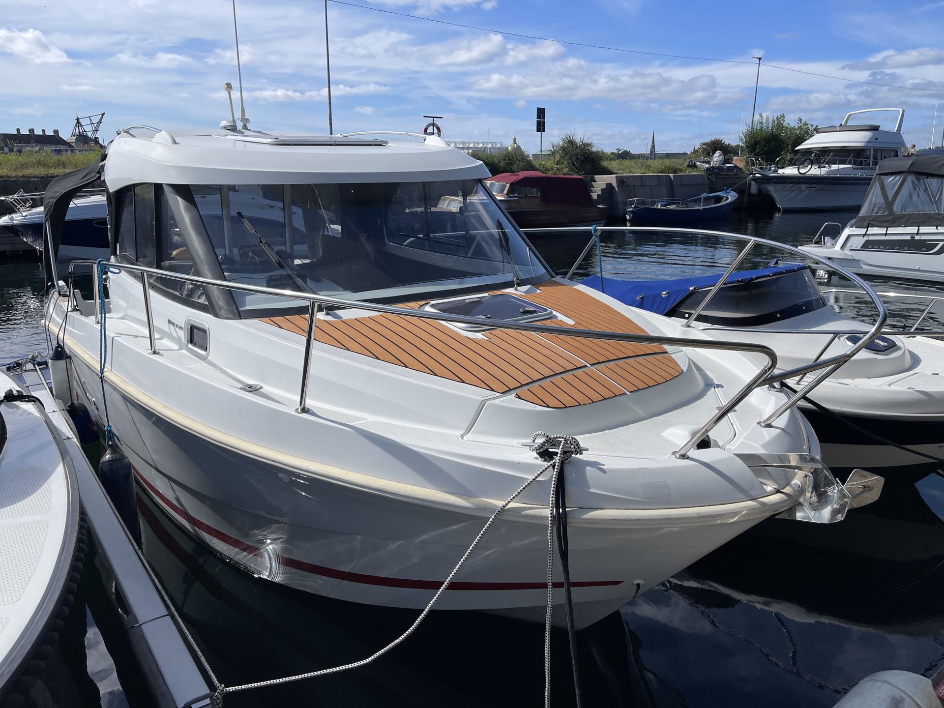 Beneteau Antares 780 #18