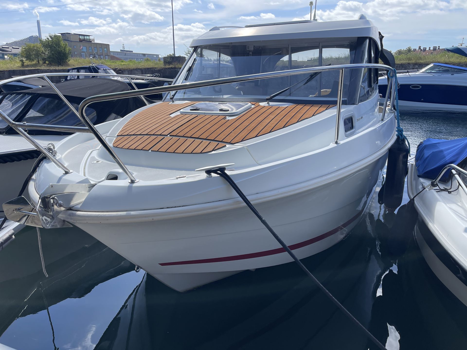 Beneteau Antares 780 #20