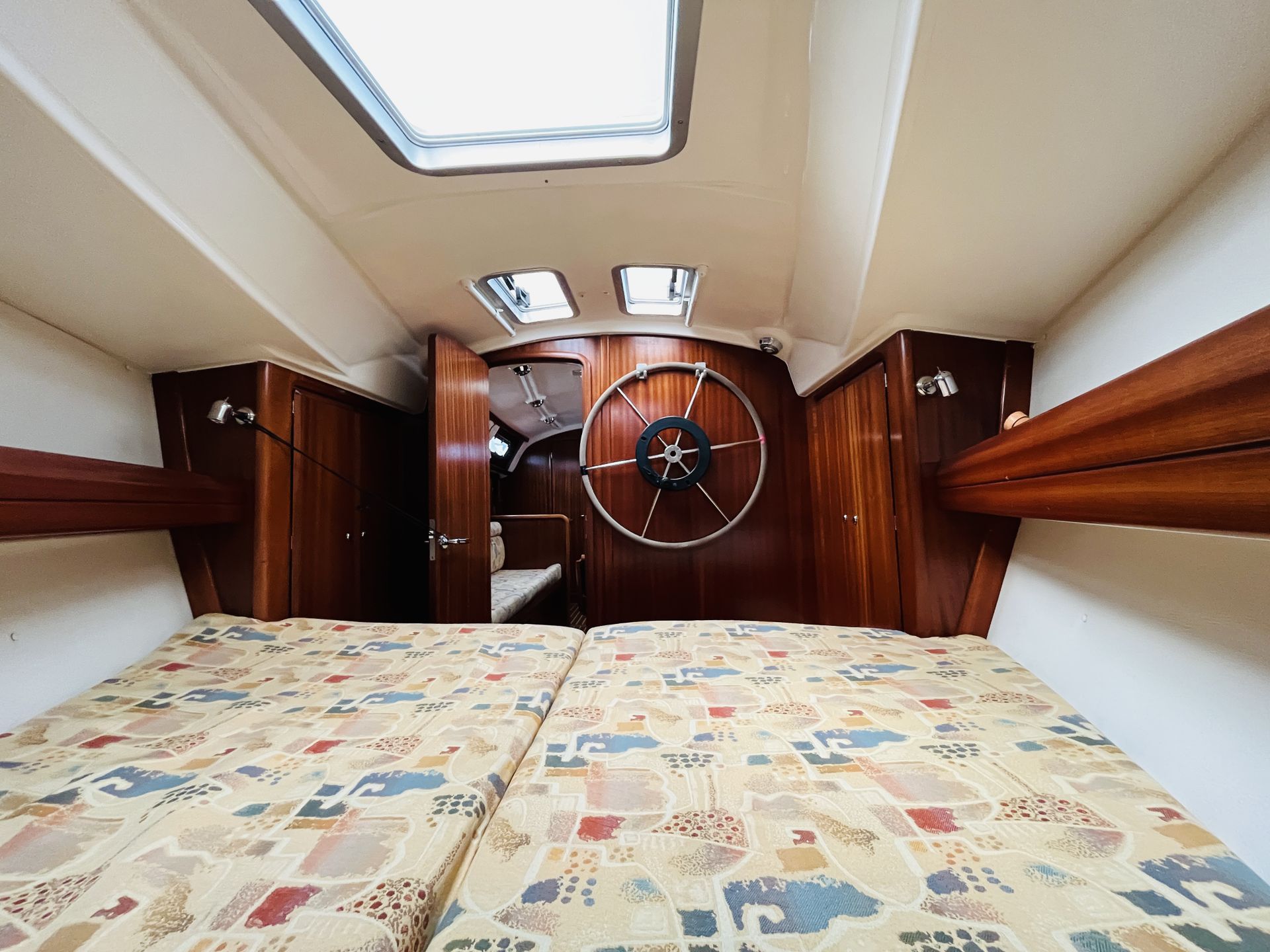 Bavaria 34 #31