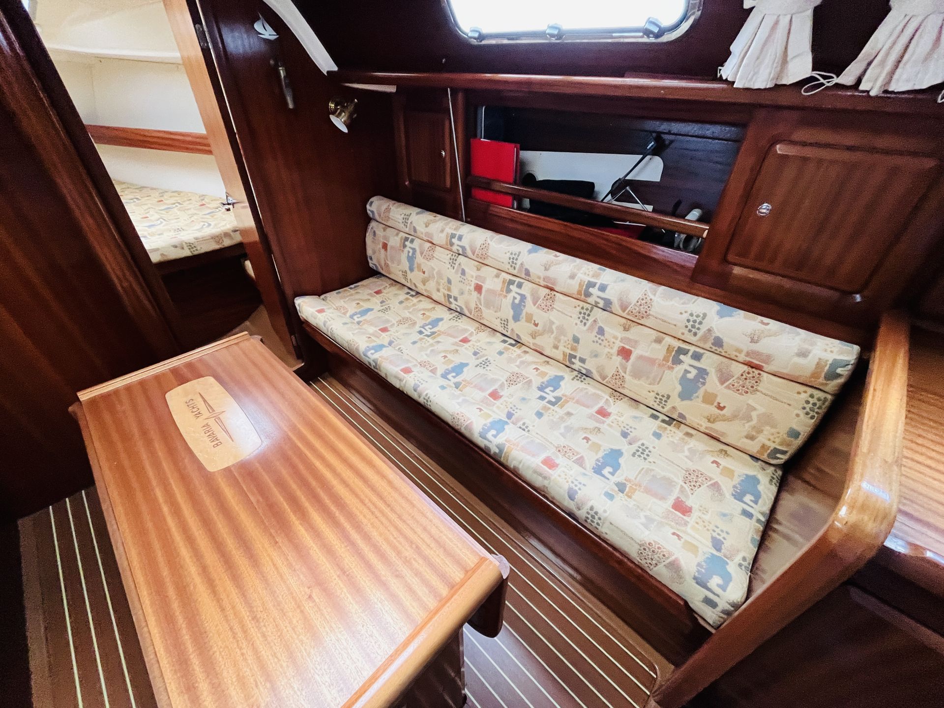 Bavaria 34 #33