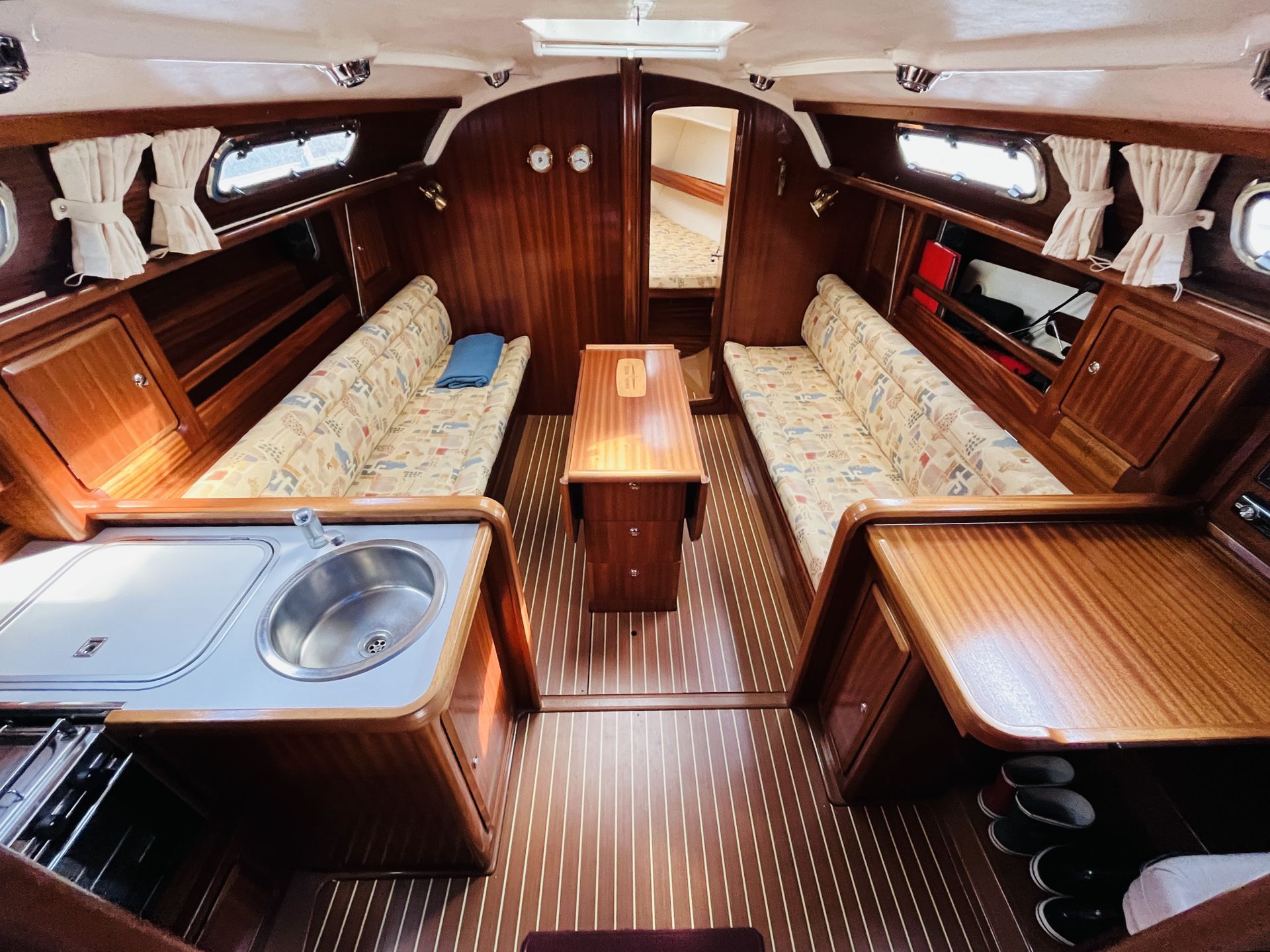 Bavaria 34 #18