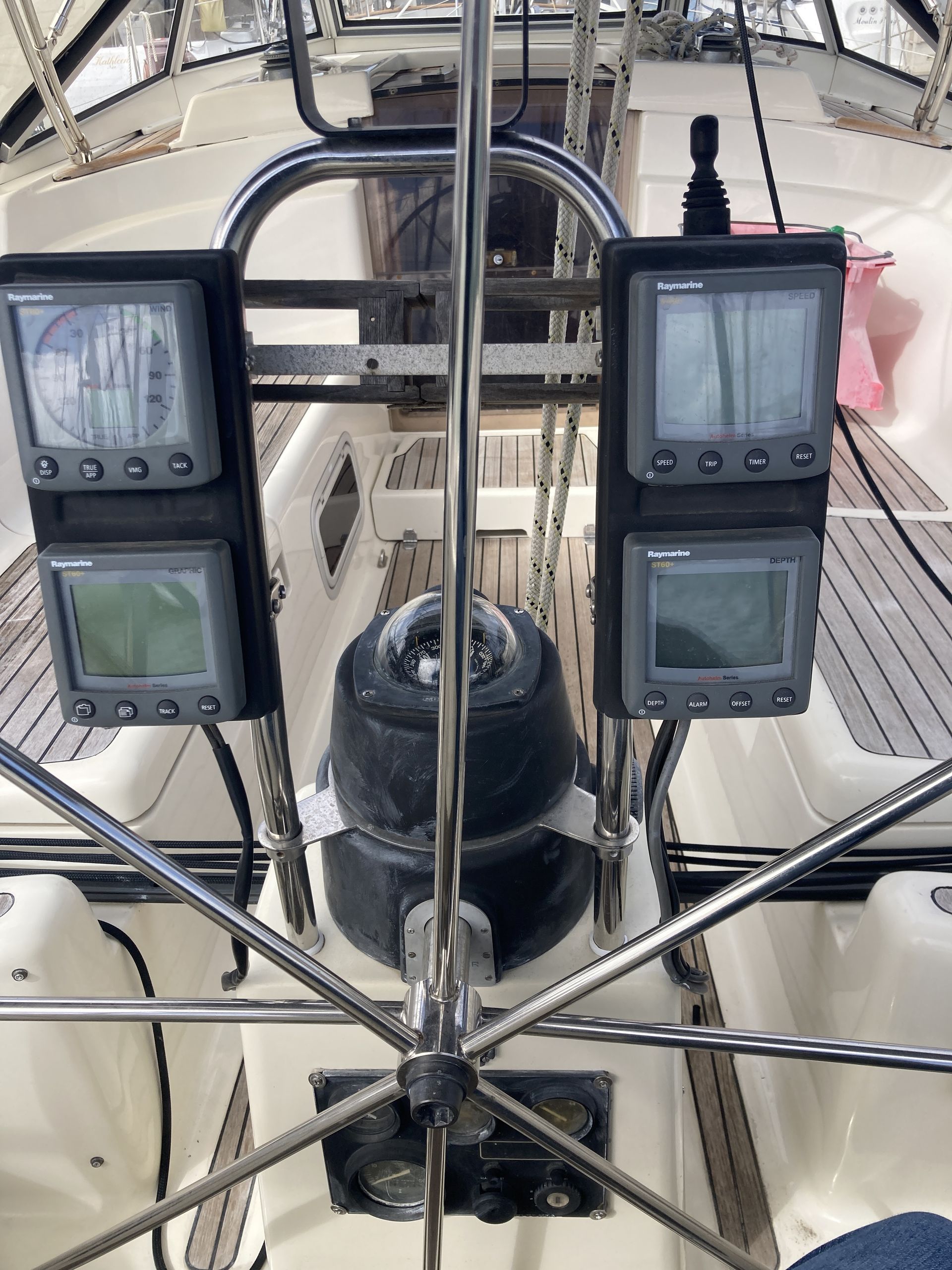 Bavaria 44 - 1993, VAT Paid, Newer teak #8