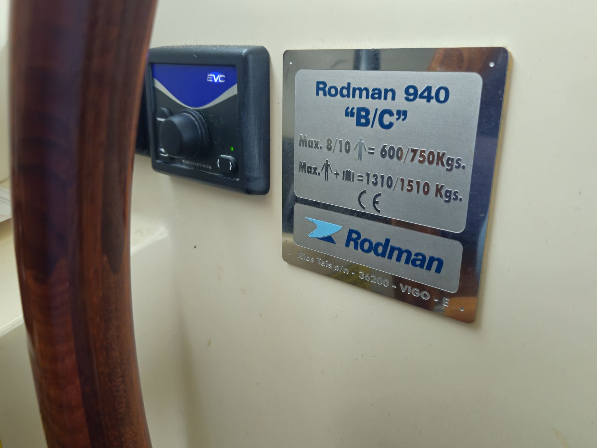 Rodman 940 fly #30
