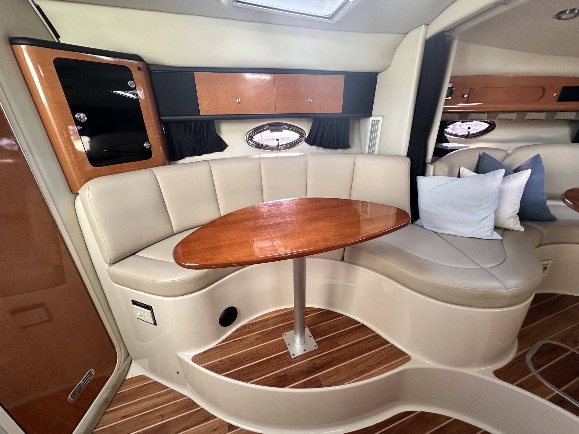 Chaparral 330 Signature #56