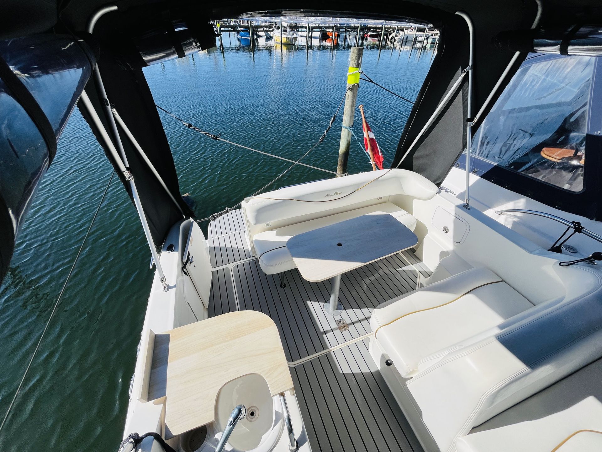 Sea Ray 260 Sundancer #26