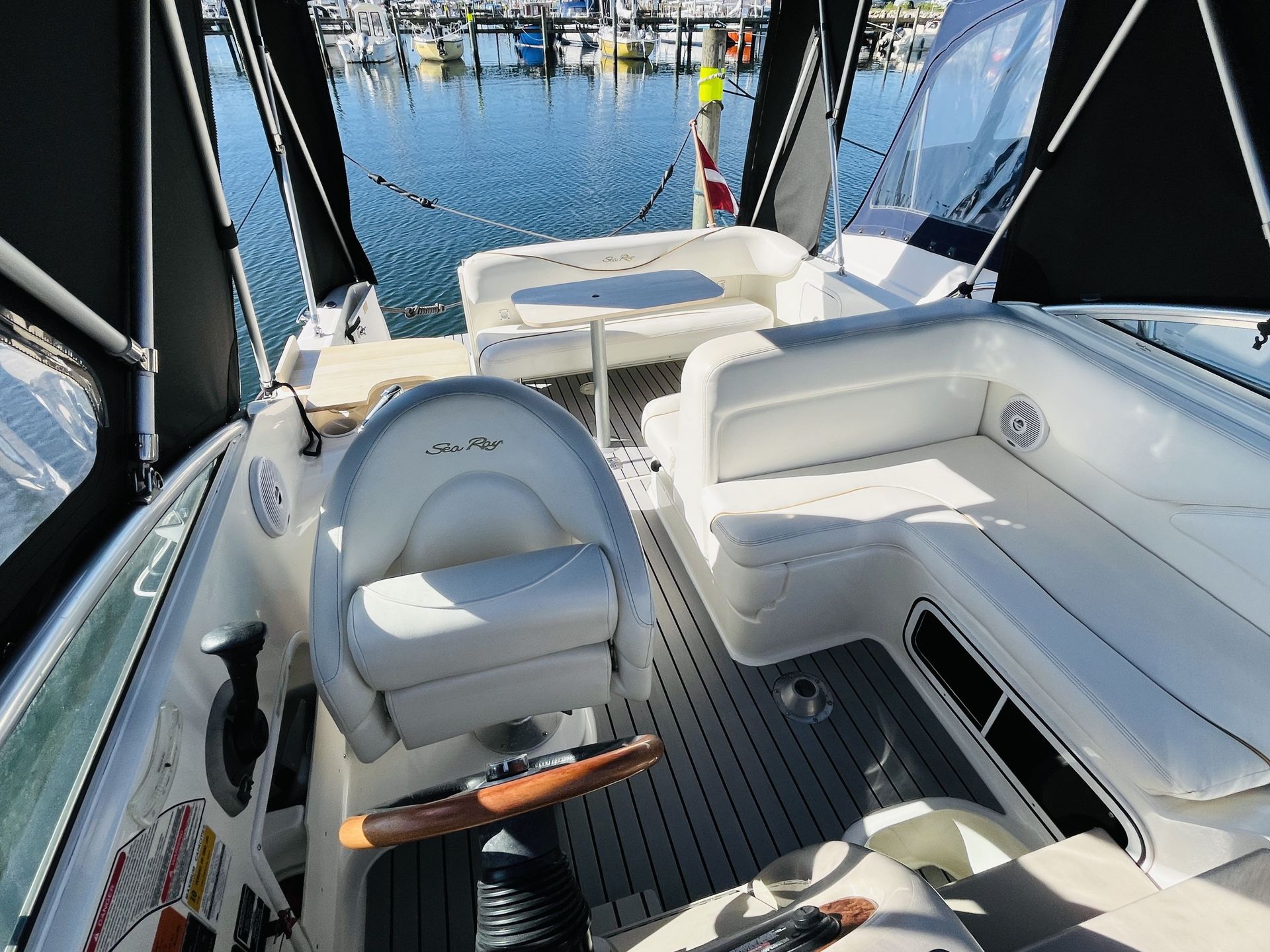 Sea Ray 260 Sundancer #22