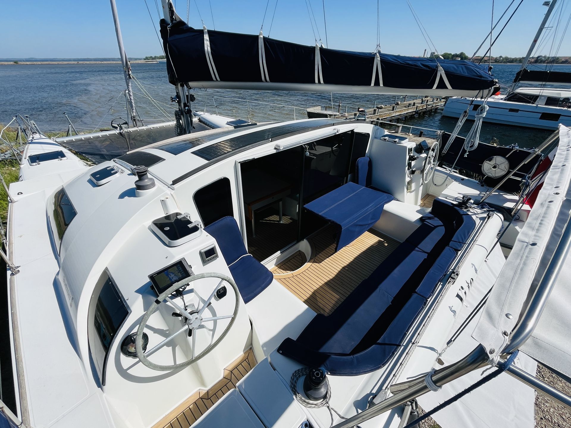 Beneteau Blue II #25