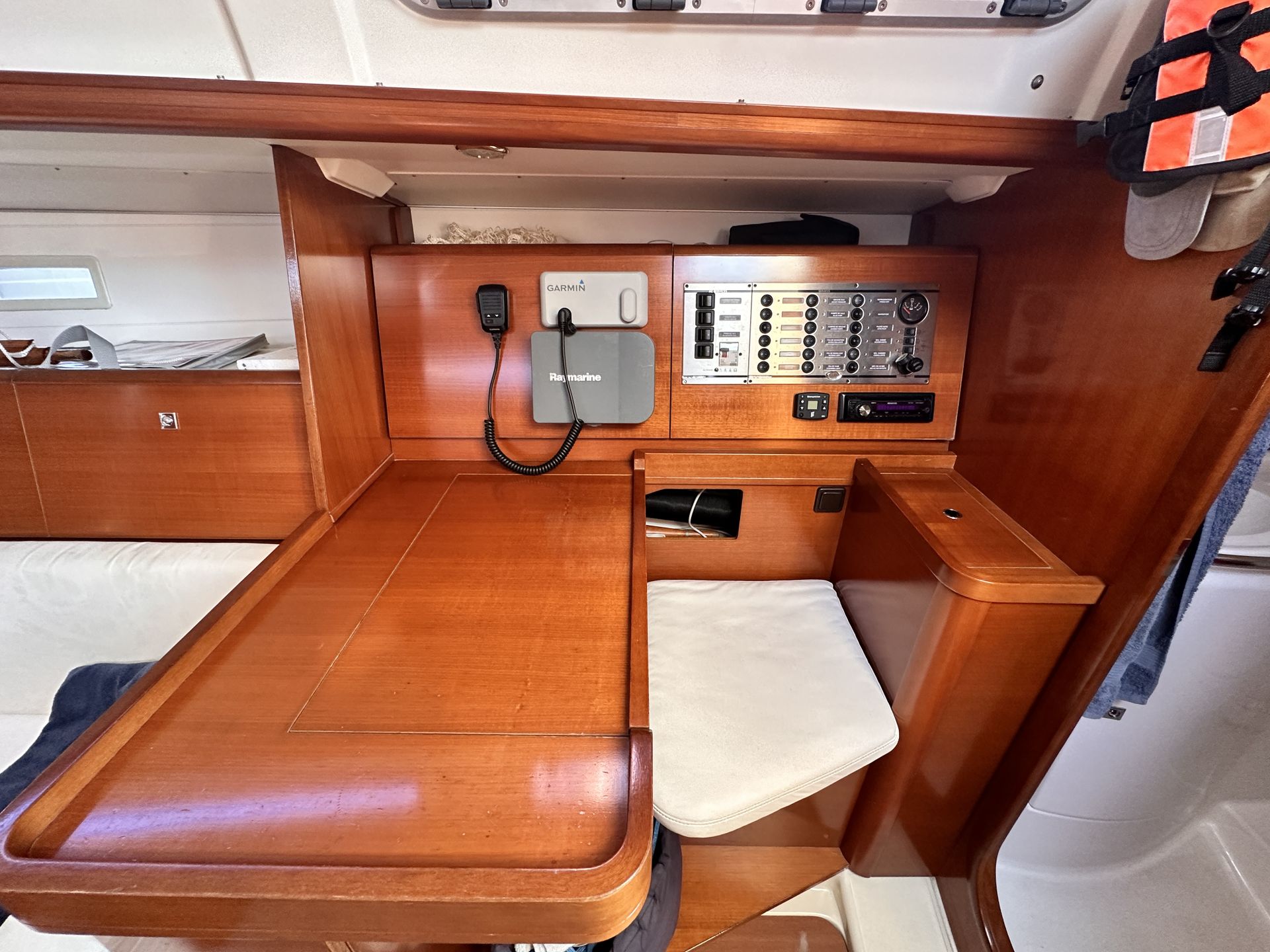 Dufour 34E Performance #23