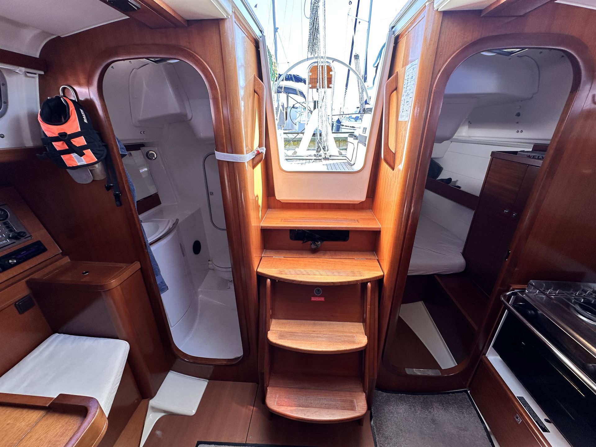 Dufour 34E Performance #9