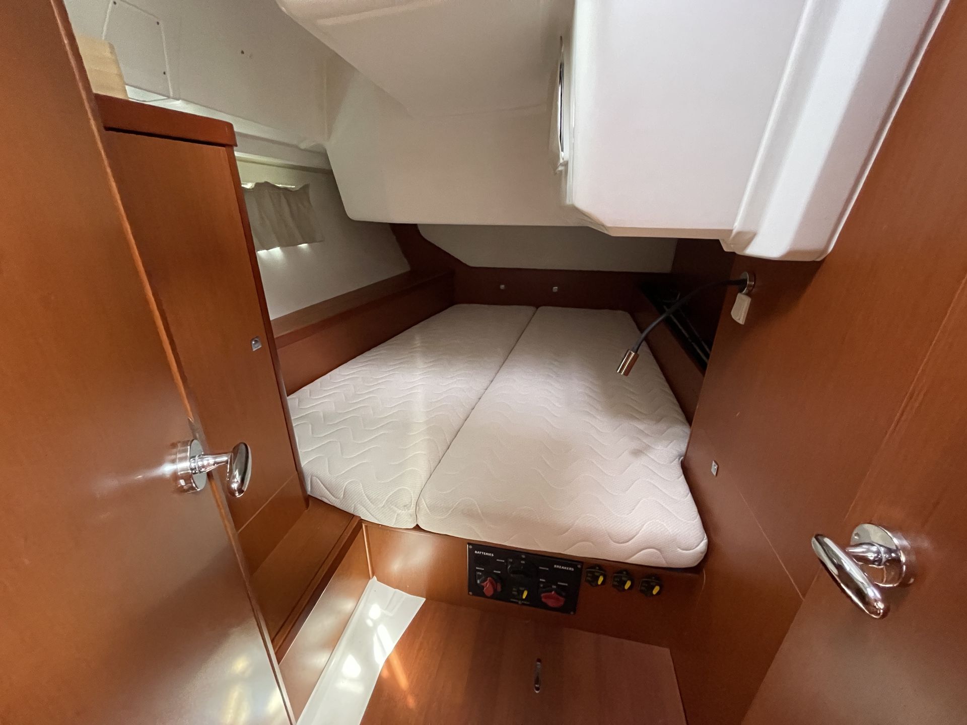 Beneteau Oceanis 45 Family #23