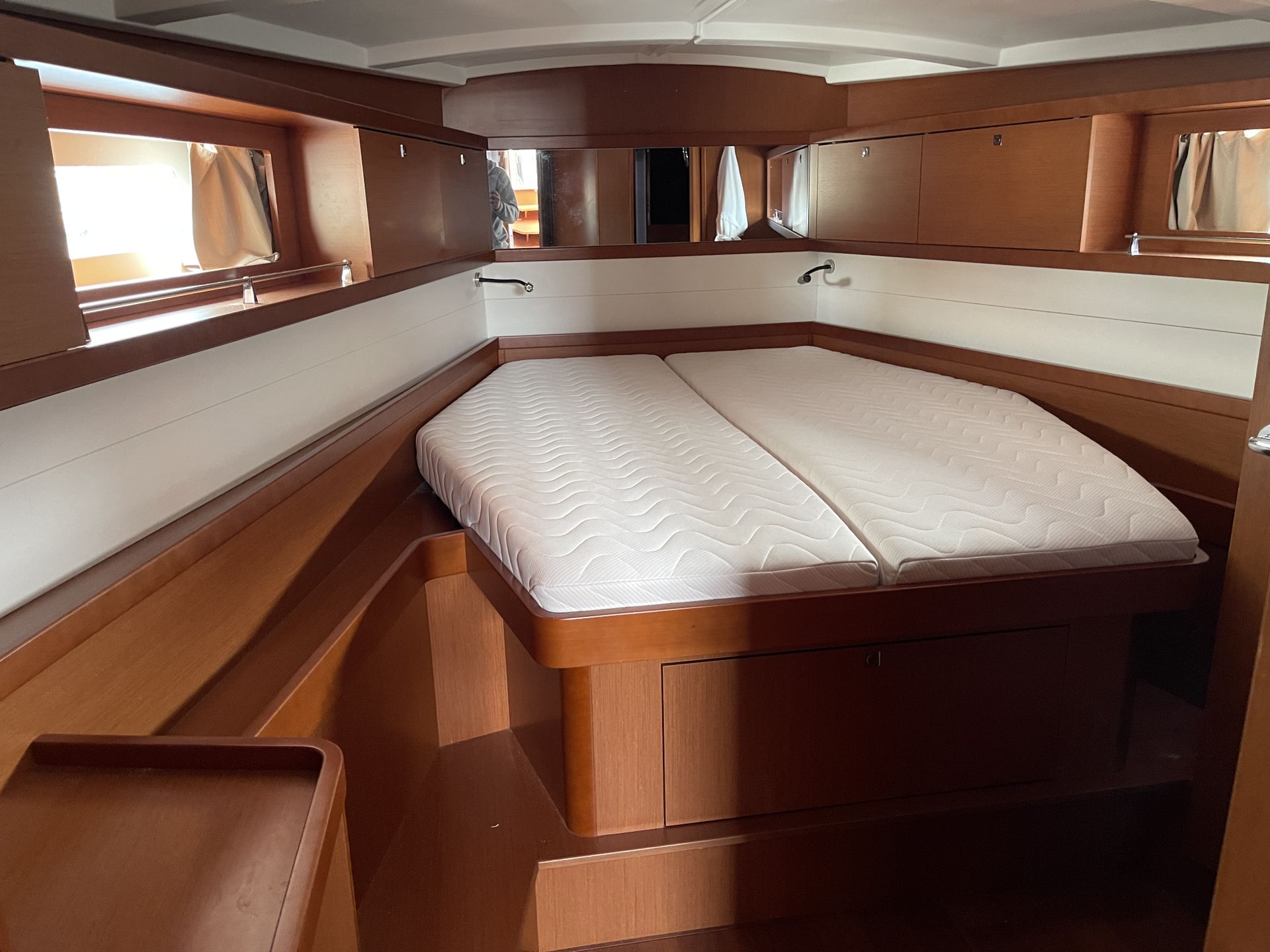 Beneteau Oceanis 45 Family #19