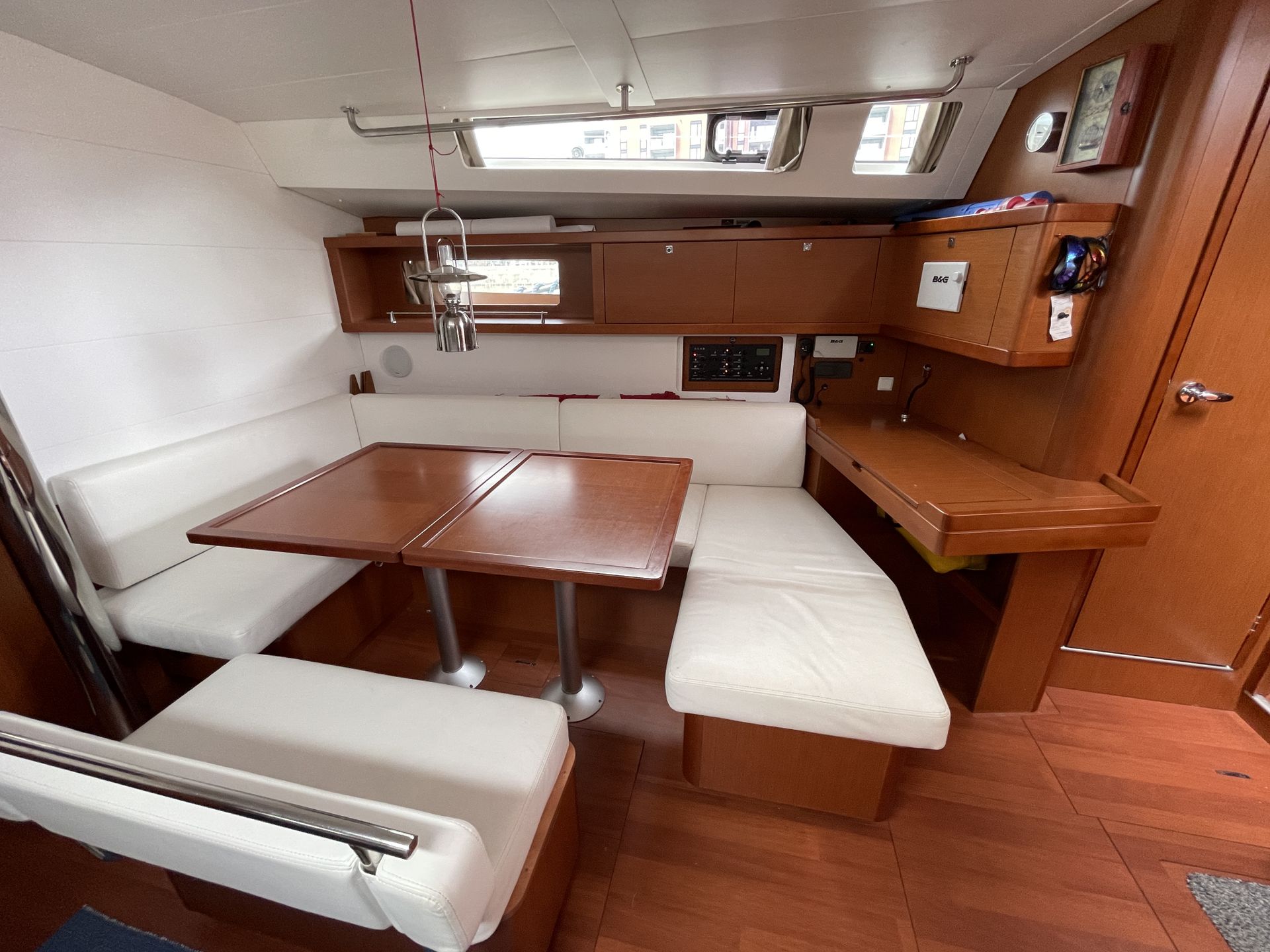 Beneteau Oceanis 45 Family #16