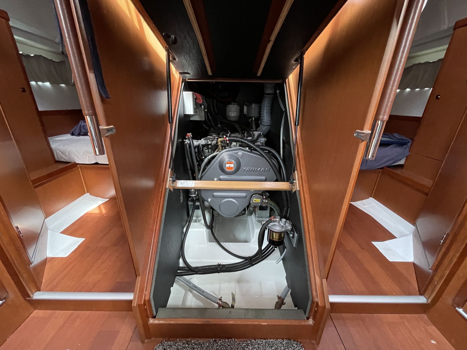 Beneteau Oceanis 45 Family #26
