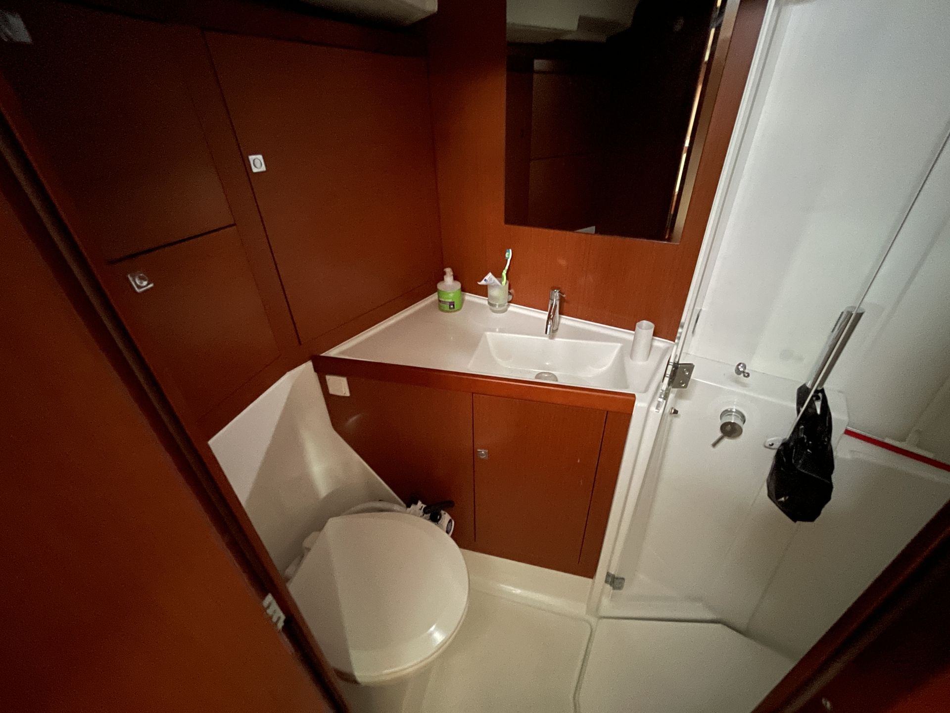 Beneteau Oceanis 45 Family #21