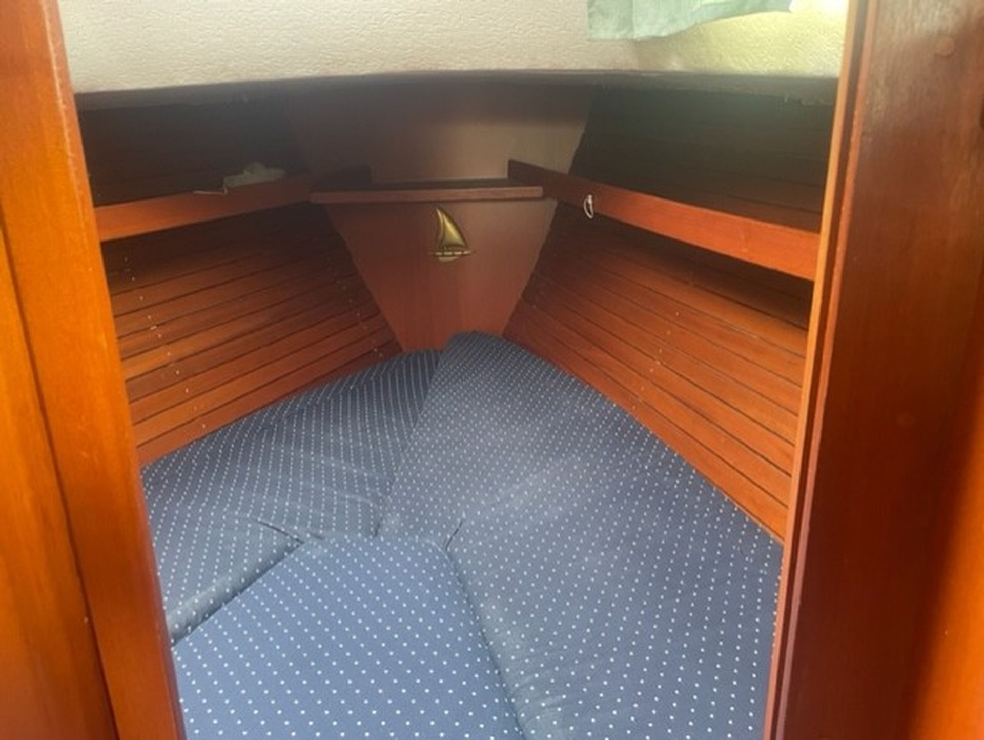 Fin Hallberg Rassy 35 med nyare motor #5