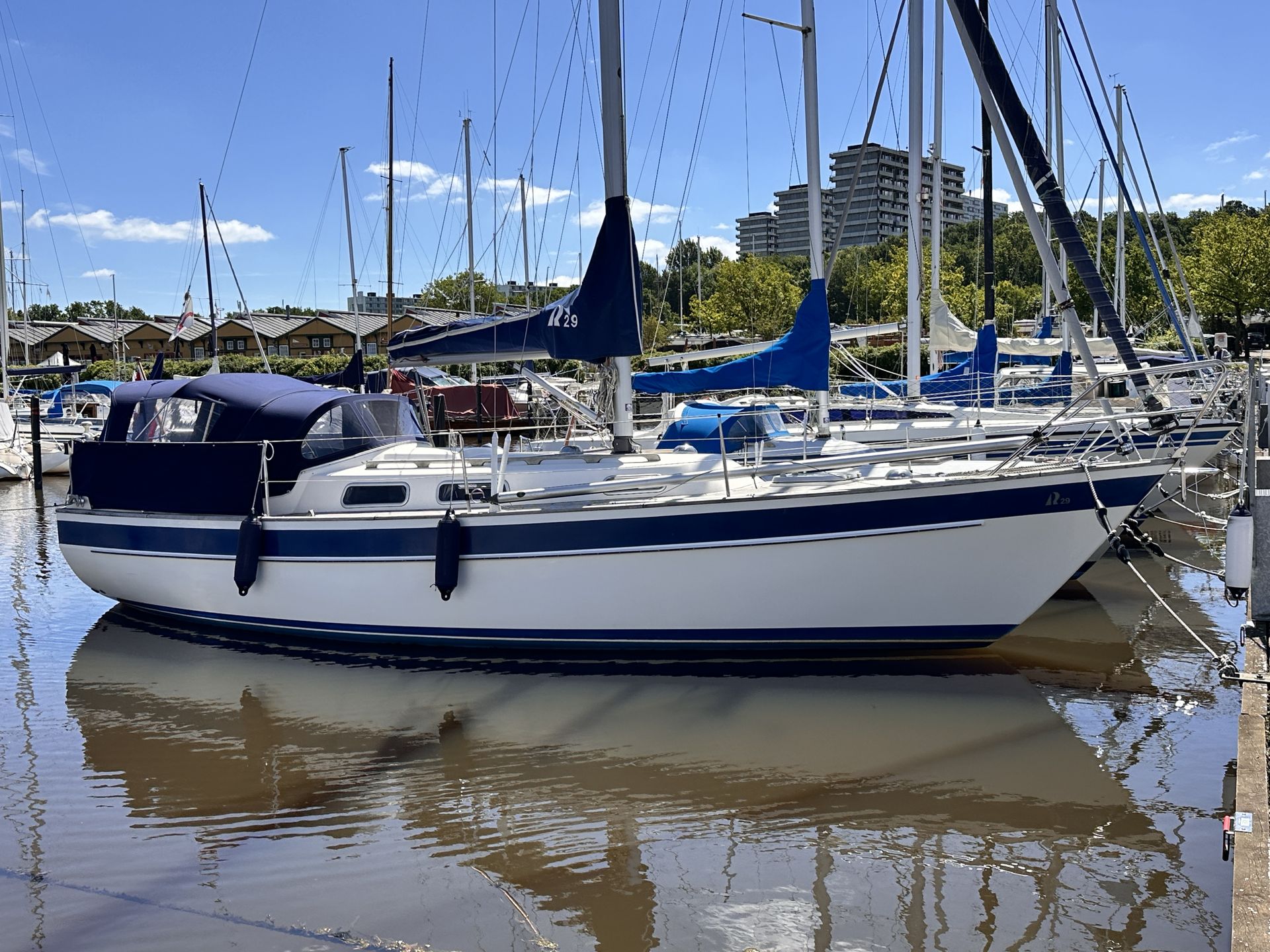 Hallberg Rassy 29 #36