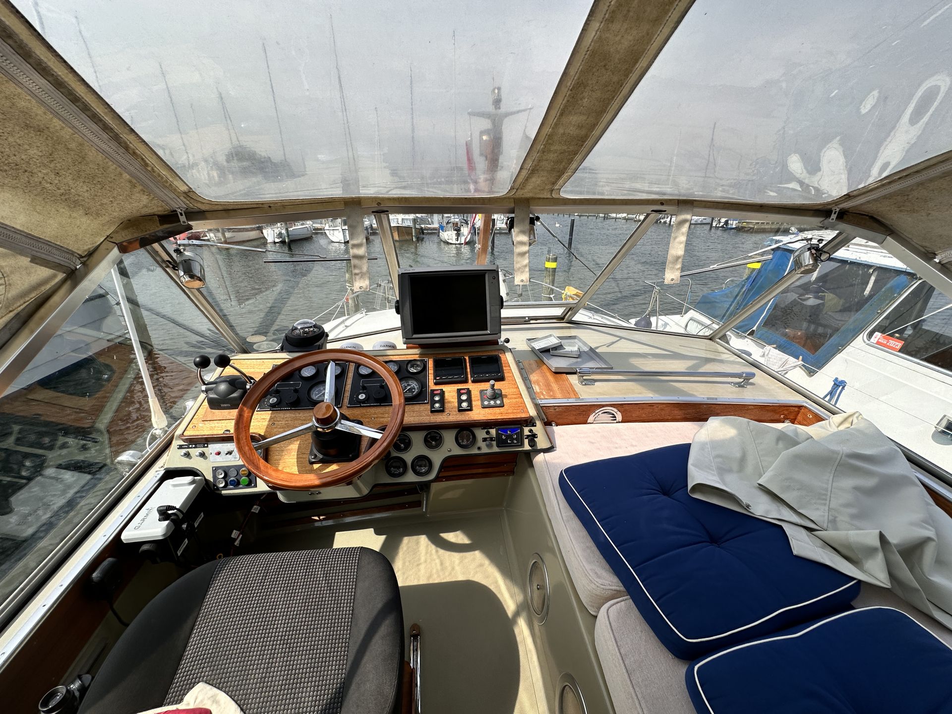 Coronet 32 Oceanfarer #31