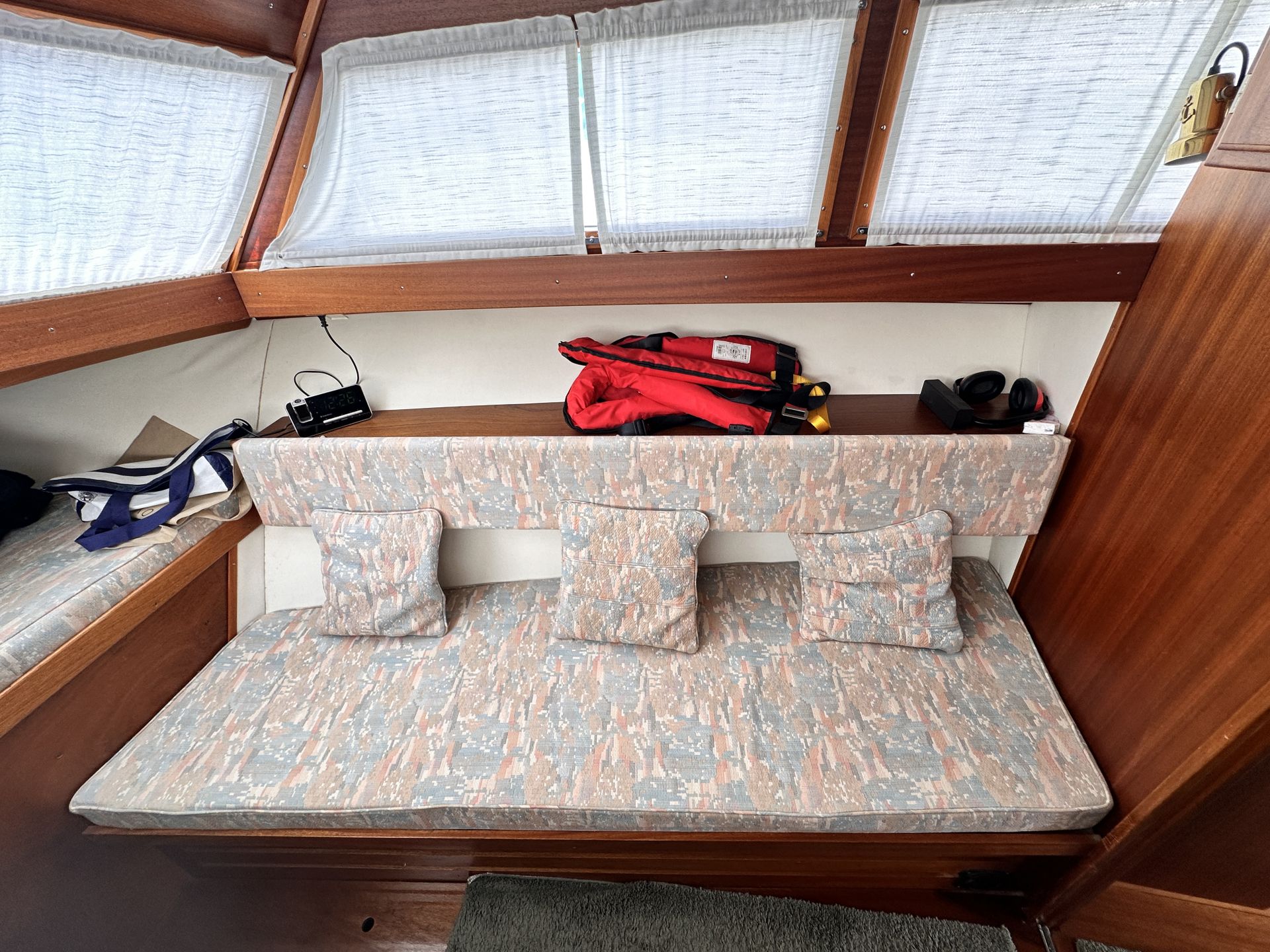 Coronet 32 Oceanfarer #11