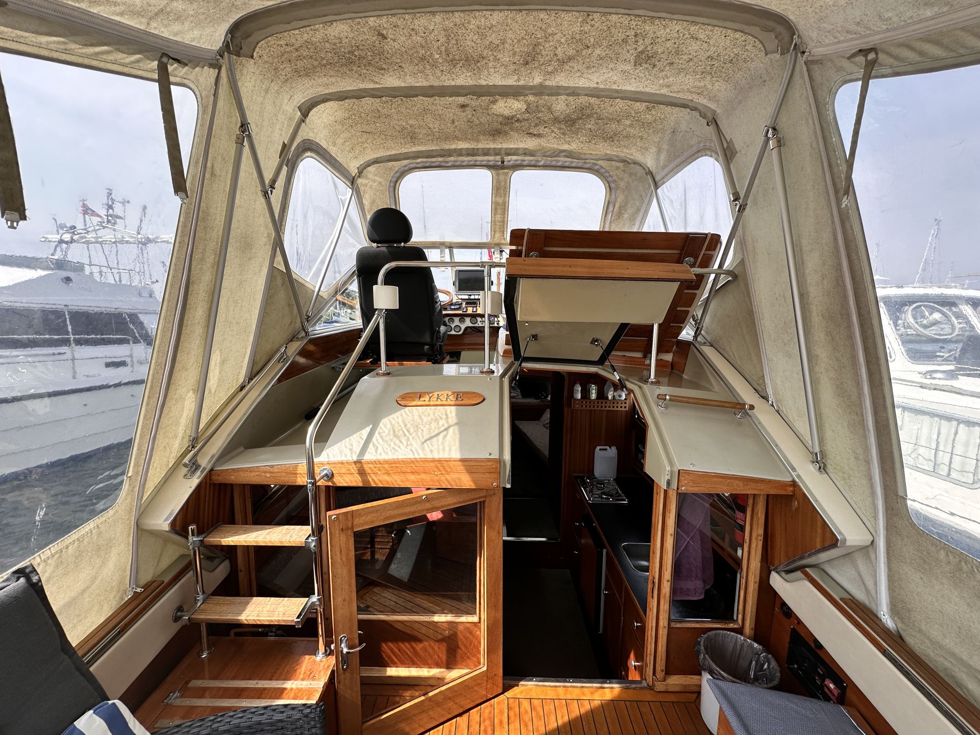 Coronet 32 Oceanfarer #34