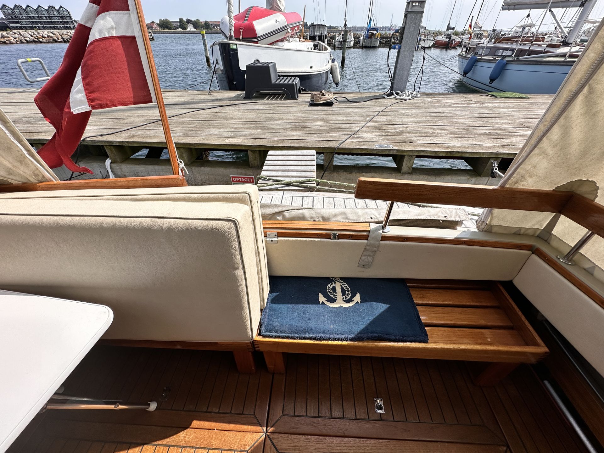 Coronet 32 Oceanfarer #37