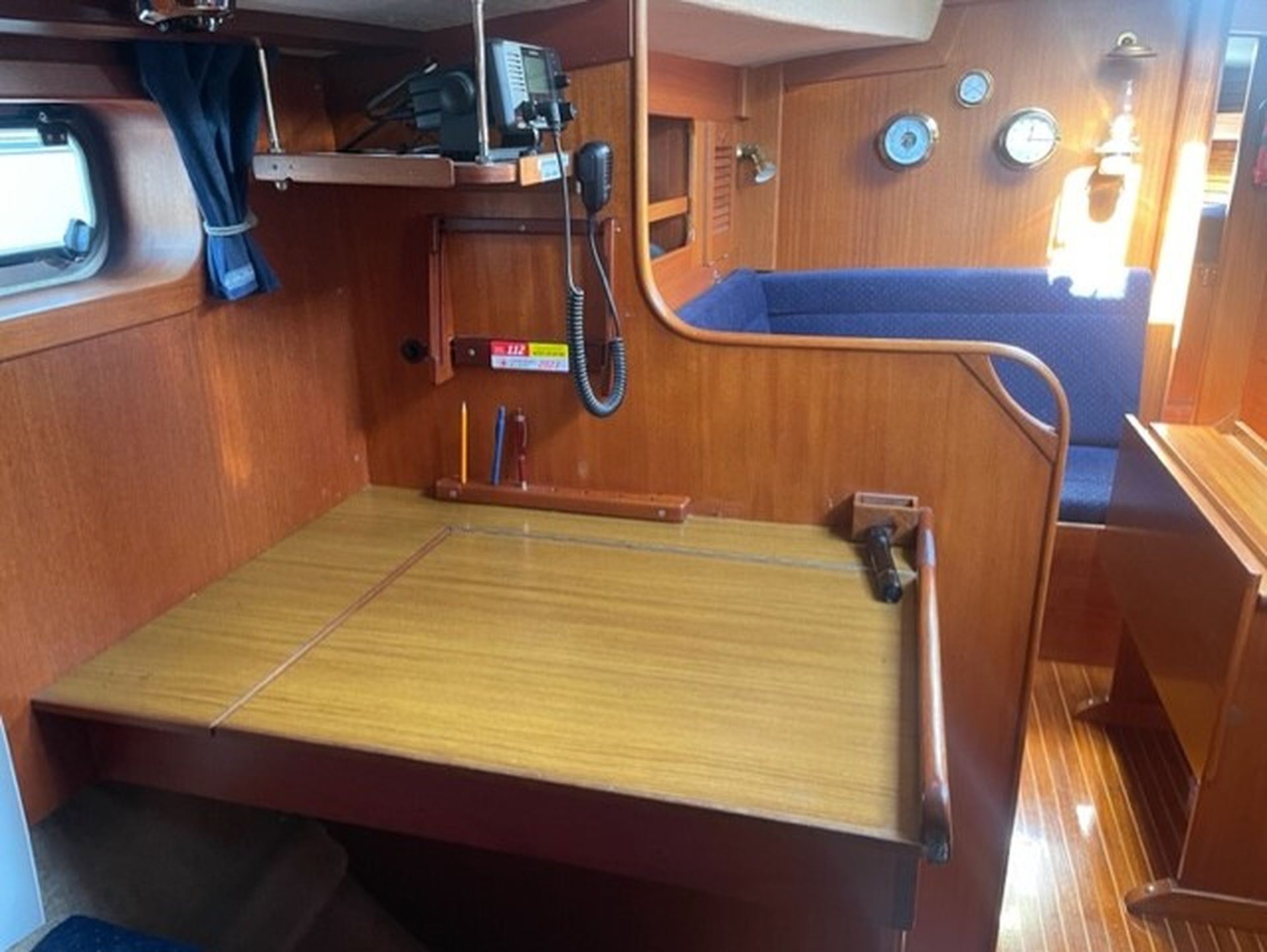 Hallberg Rassy 352 #10