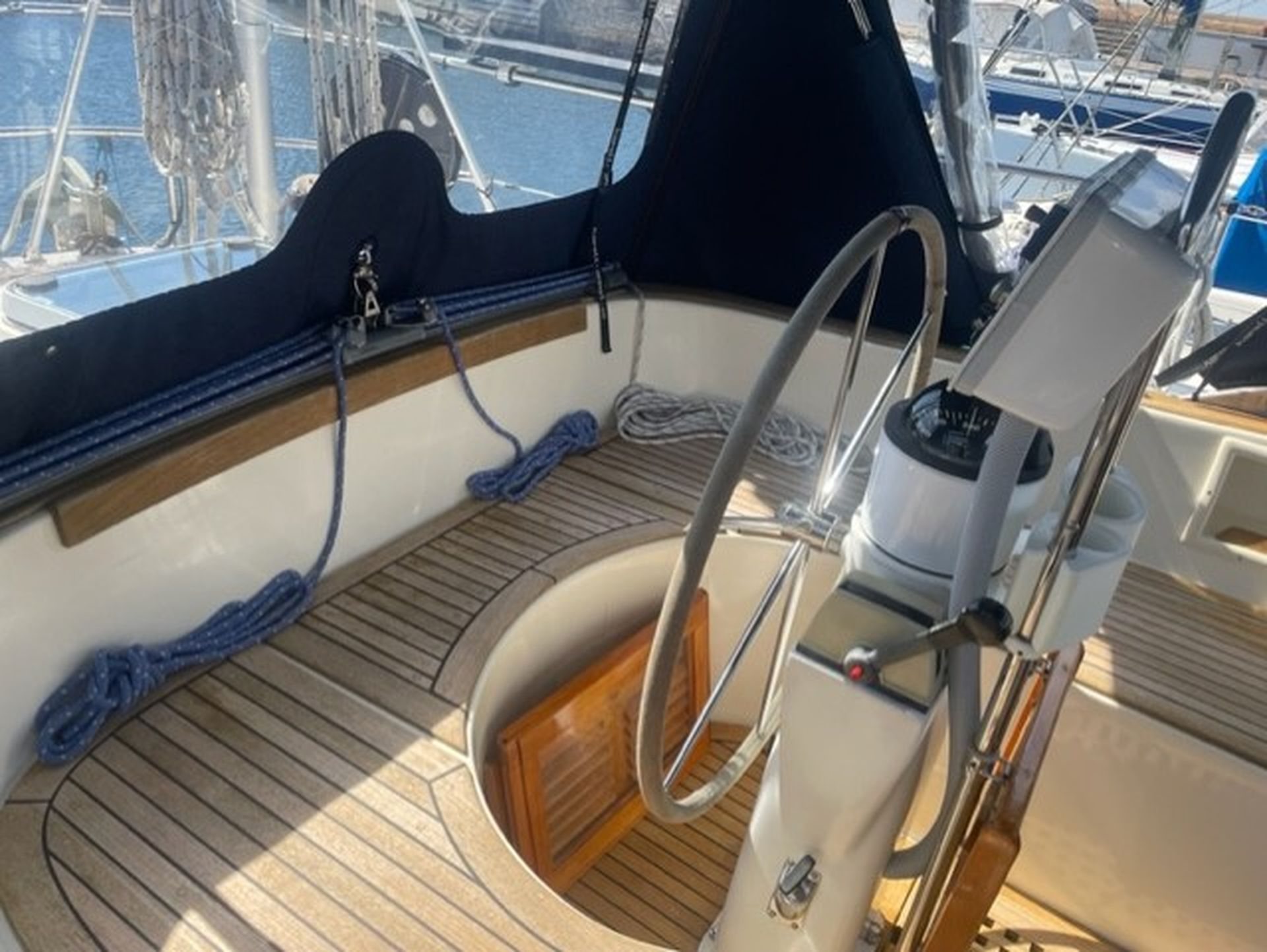 Hallberg Rassy 352 #30