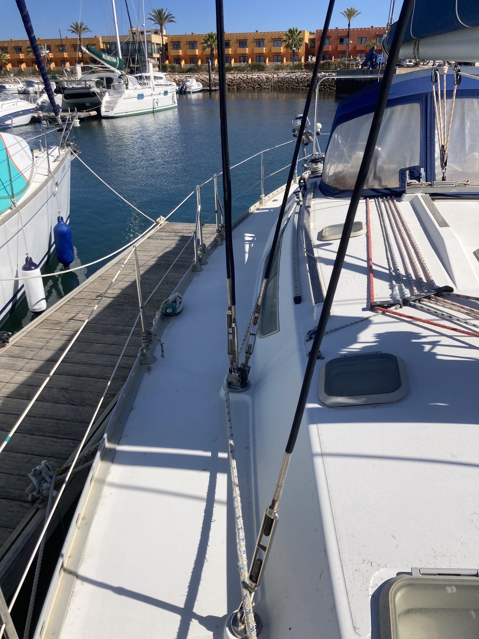 Jeanneau Sun Odyssey 45.2 – 1998, 3-Cabin 2-Heads version #11