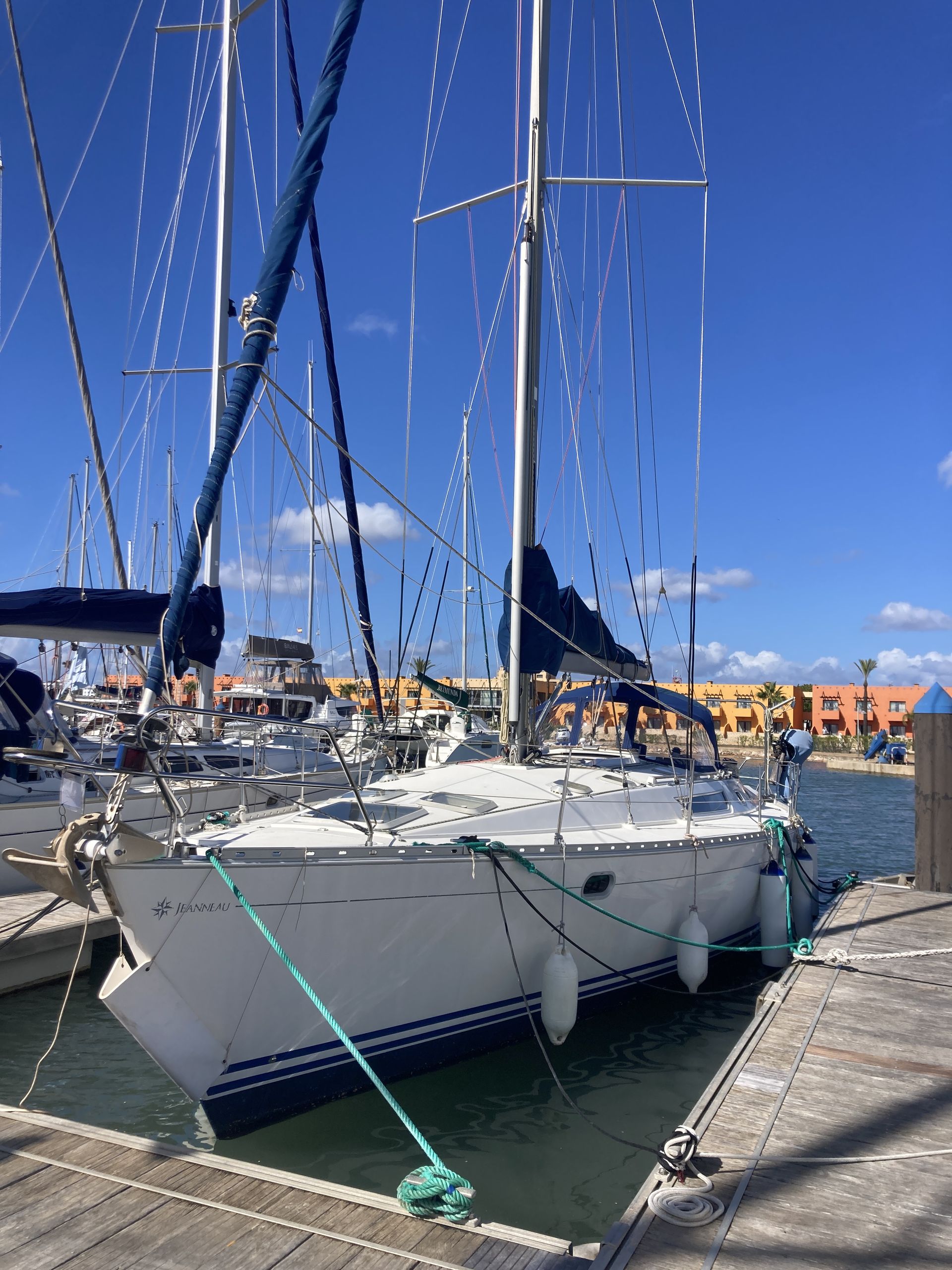 Jeanneau Sun Odyssey 45.2 – 1998, 3-Cabin 2-Heads version #37