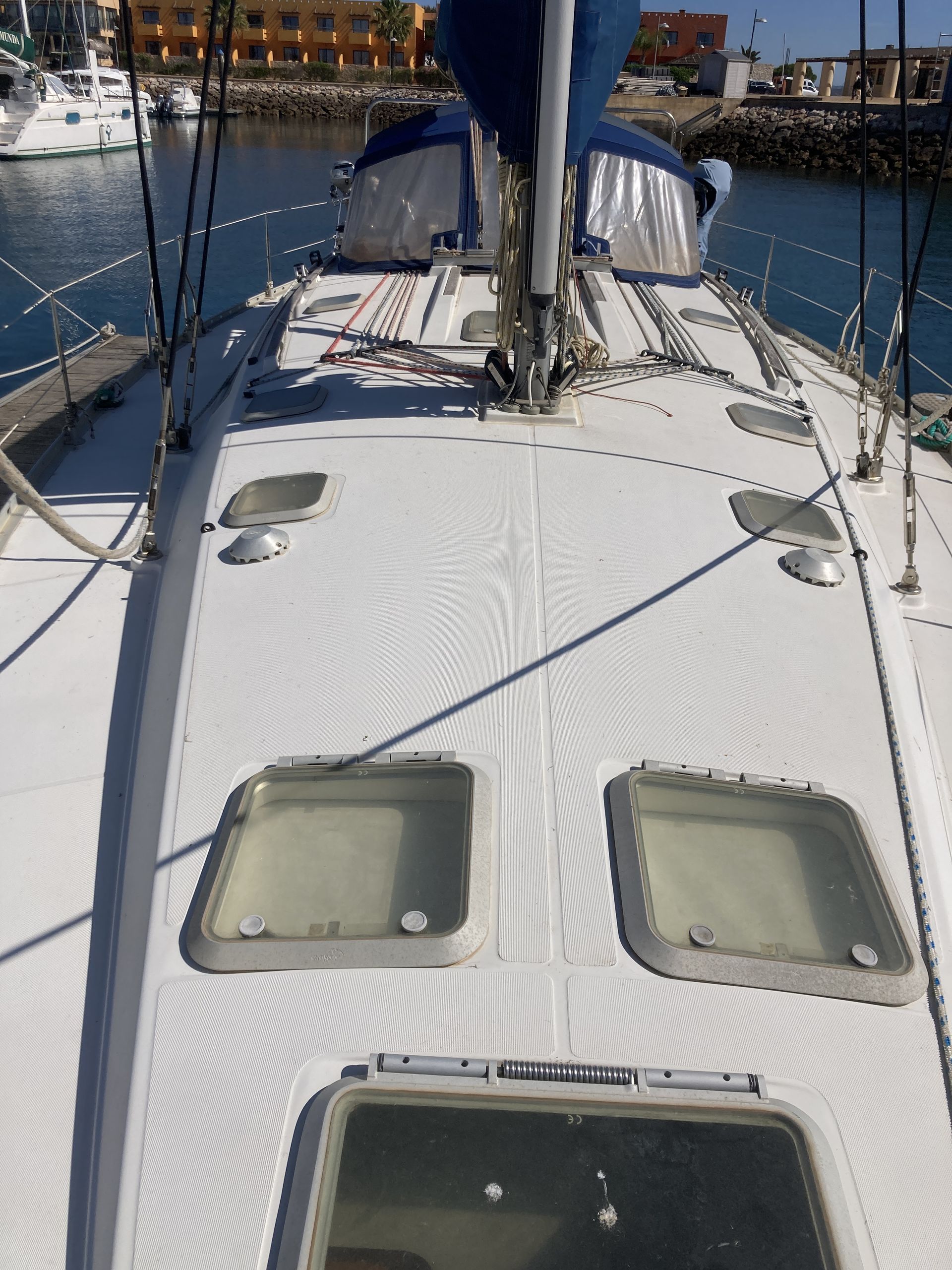 Jeanneau Sun Odyssey 45.2 – 1998, 3-Cabin 2-Heads version #8