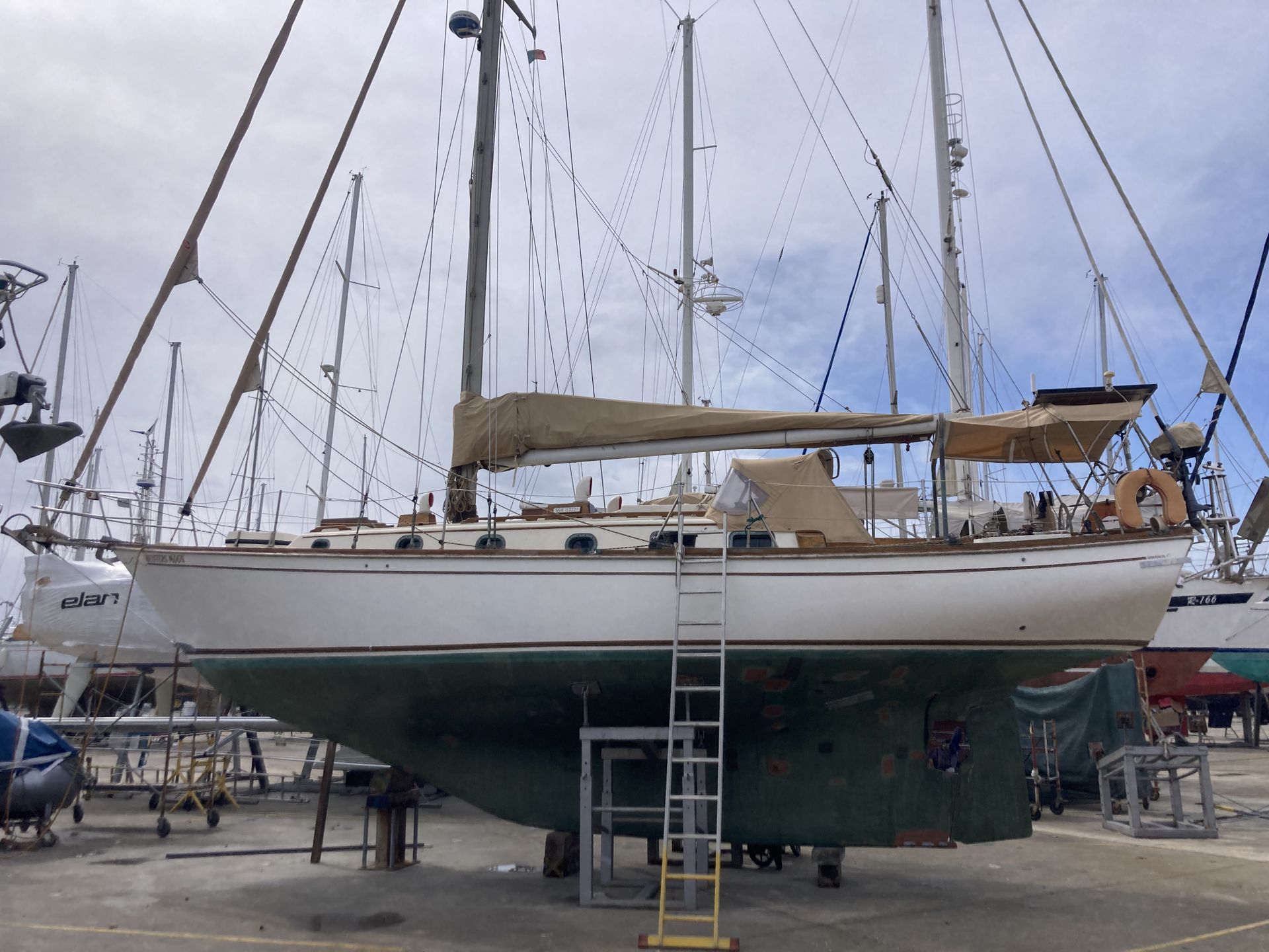 Shannon 38 – Beautifull Classic Ocean safe long keel design #160