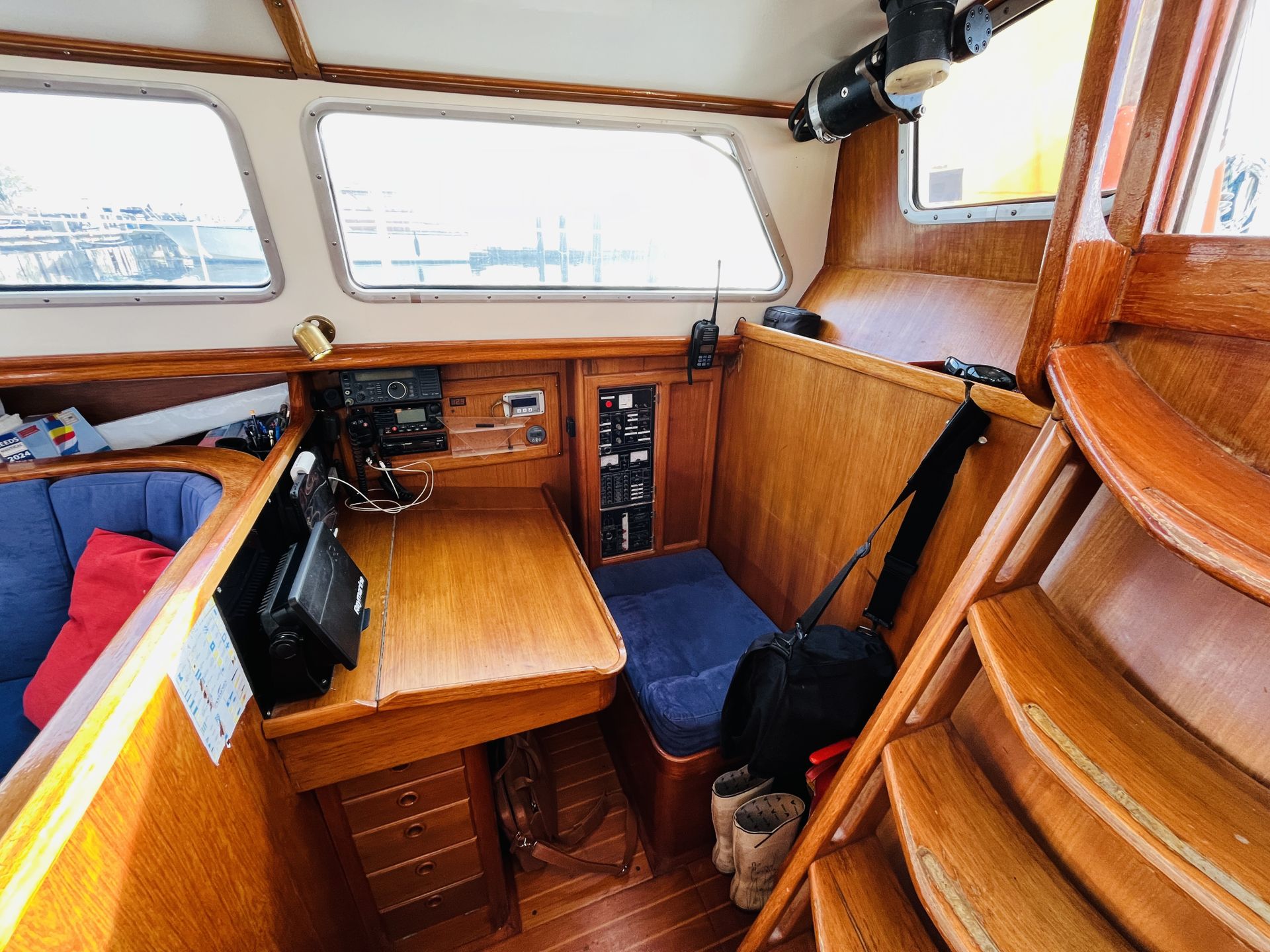 Helmsman 49DS #32