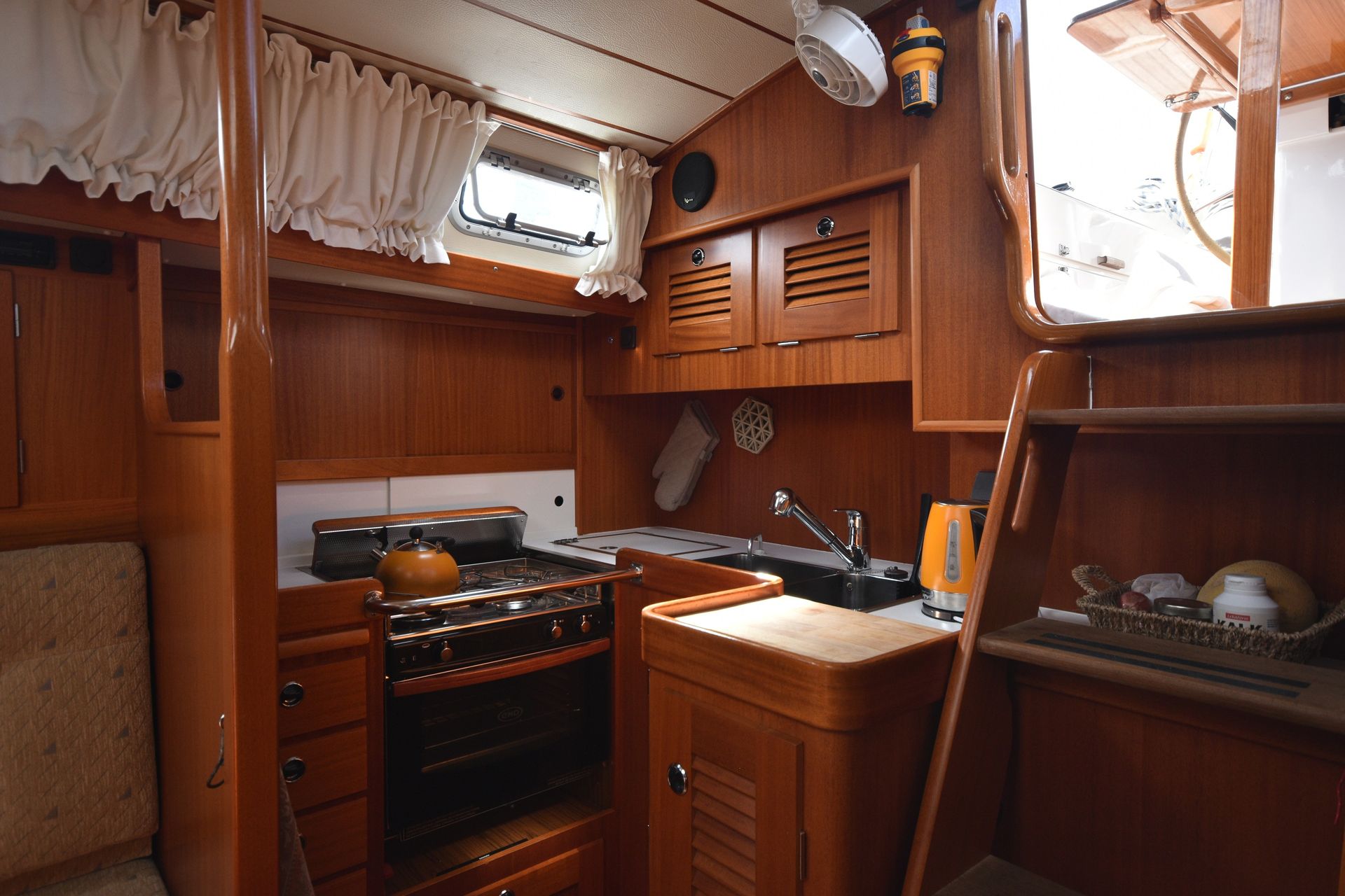 Hallberg-Rassy 42 F MkII #30