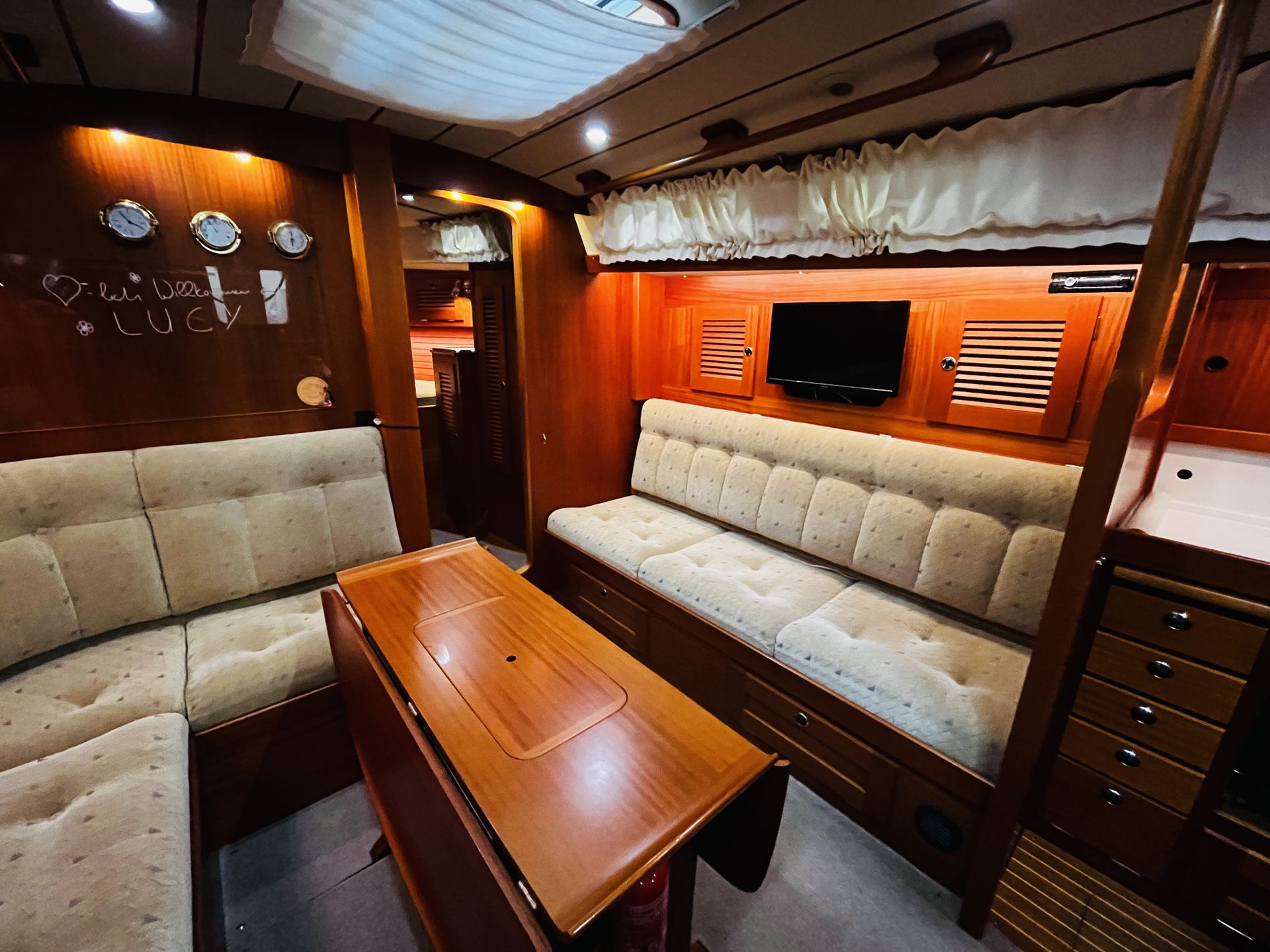 Hallberg-Rassy 42 F MkII #54