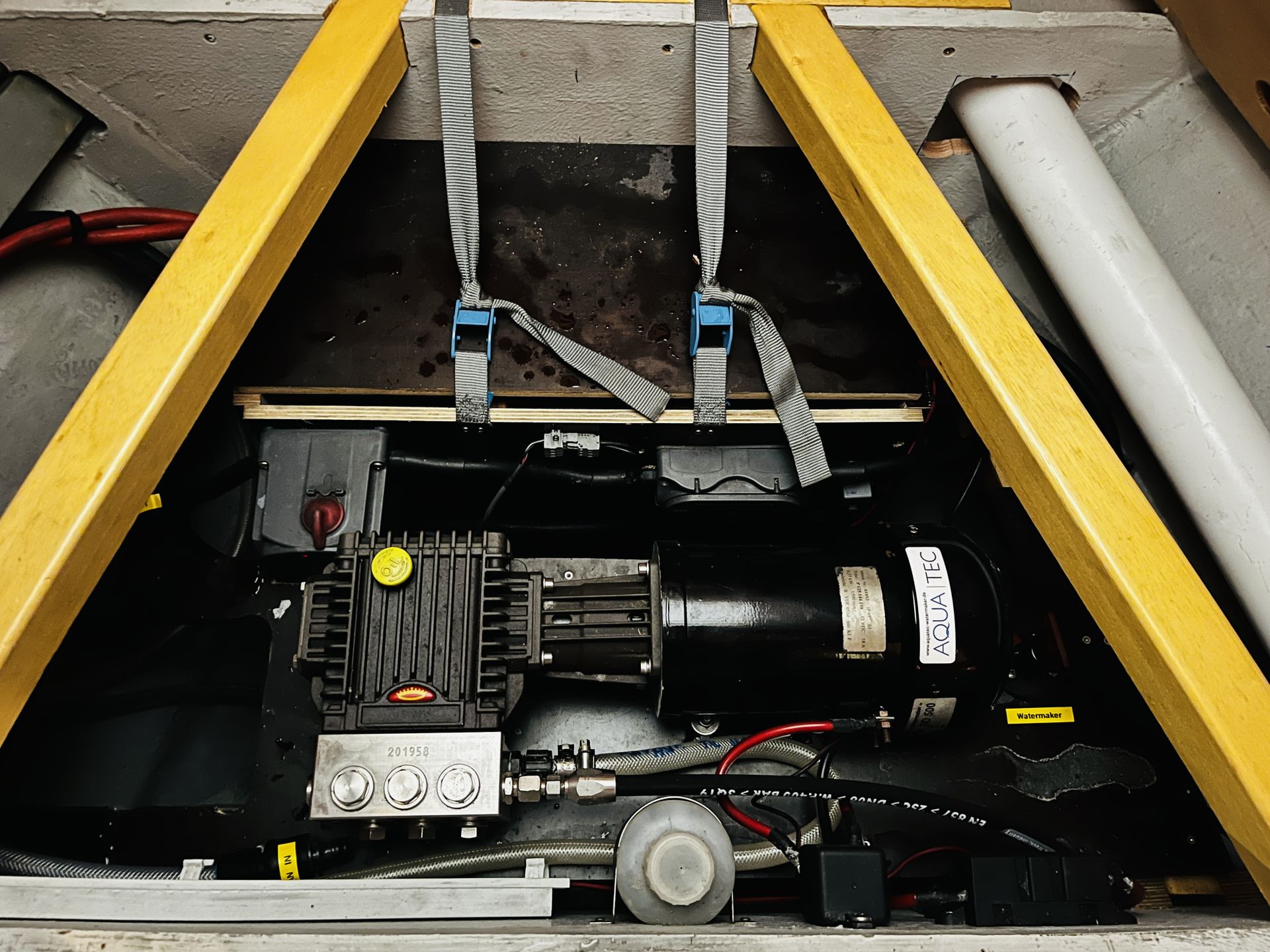 Hallberg-Rassy 42 F MkII #60