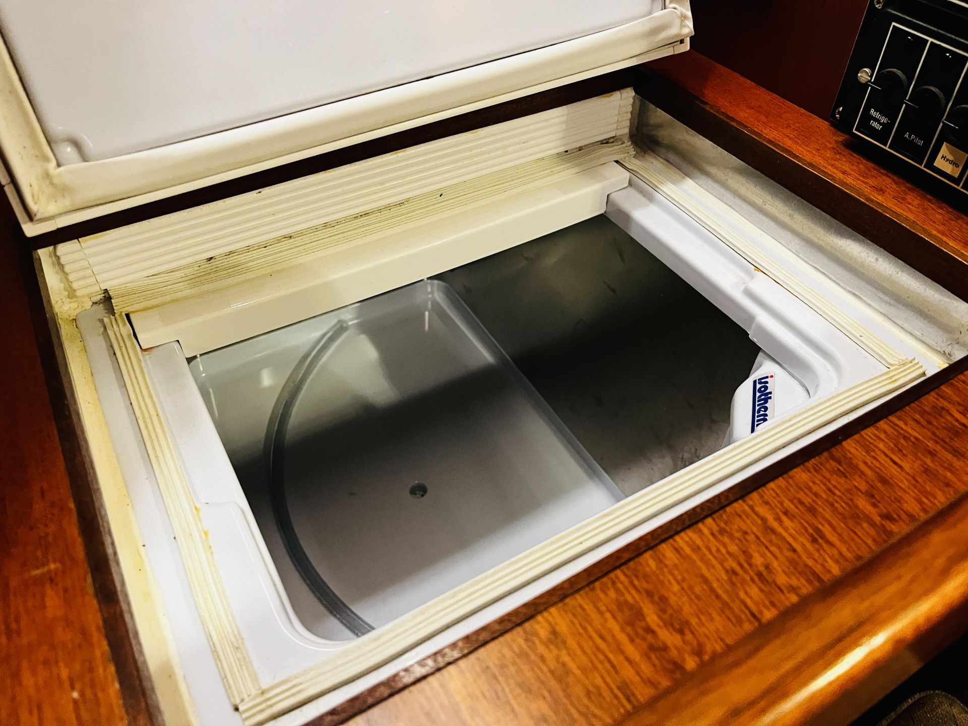 Hallberg-Rassy 42 F MkII #65