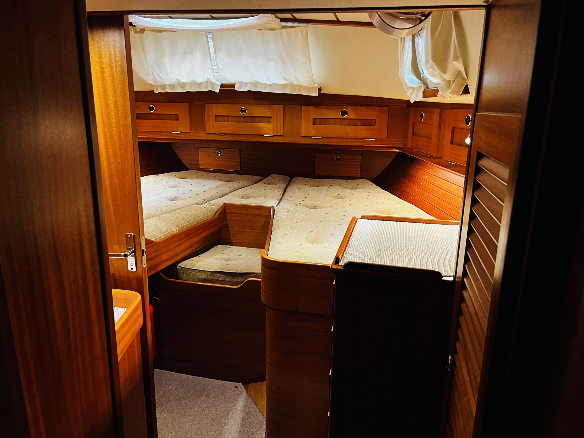 Hallberg-Rassy 42 F MkII #68