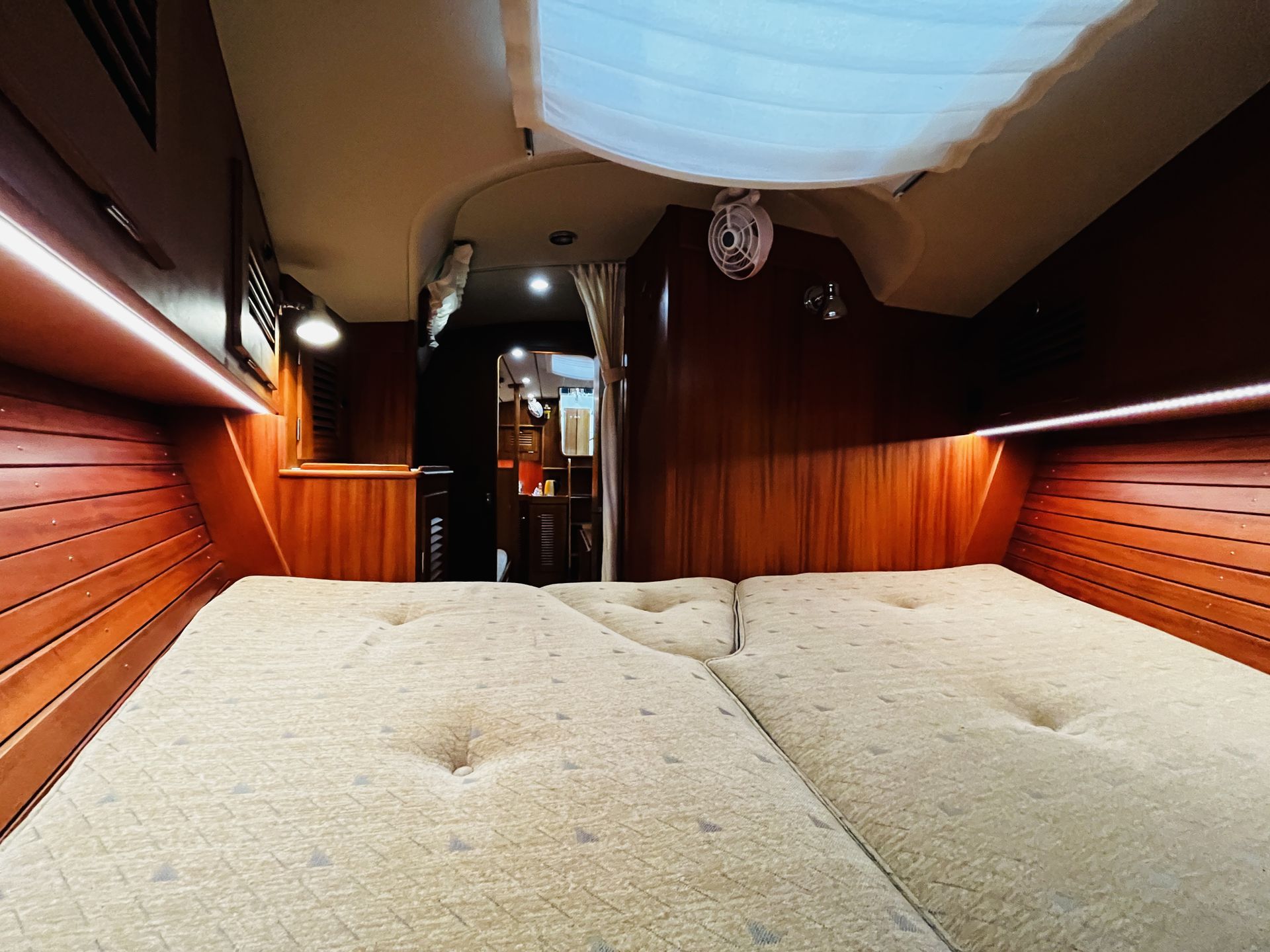 Hallberg-Rassy 42 F MkII #59