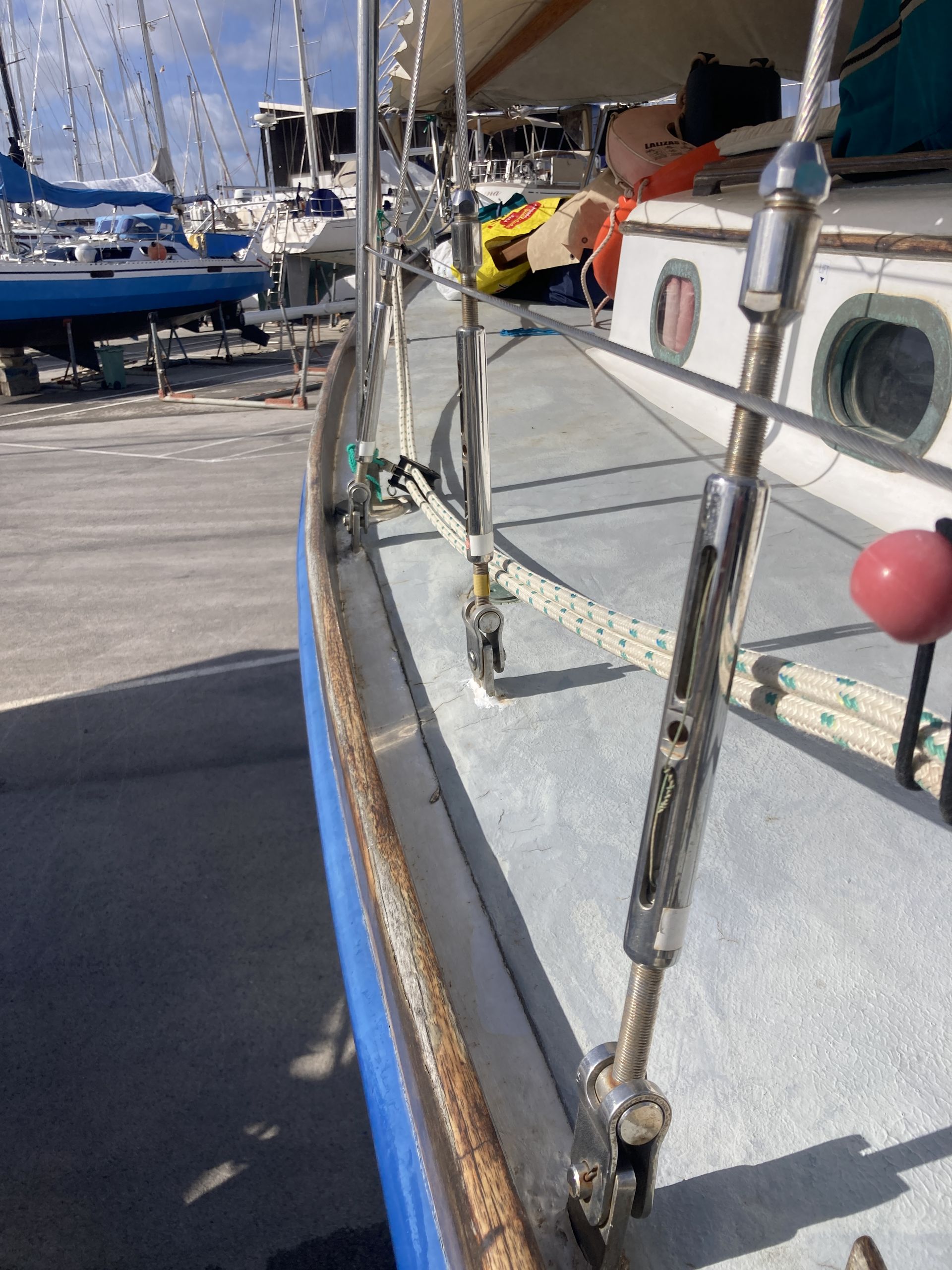 Swiftsure 33 – Centerboard Drop Keel (Draft 1 meter keel up) #66