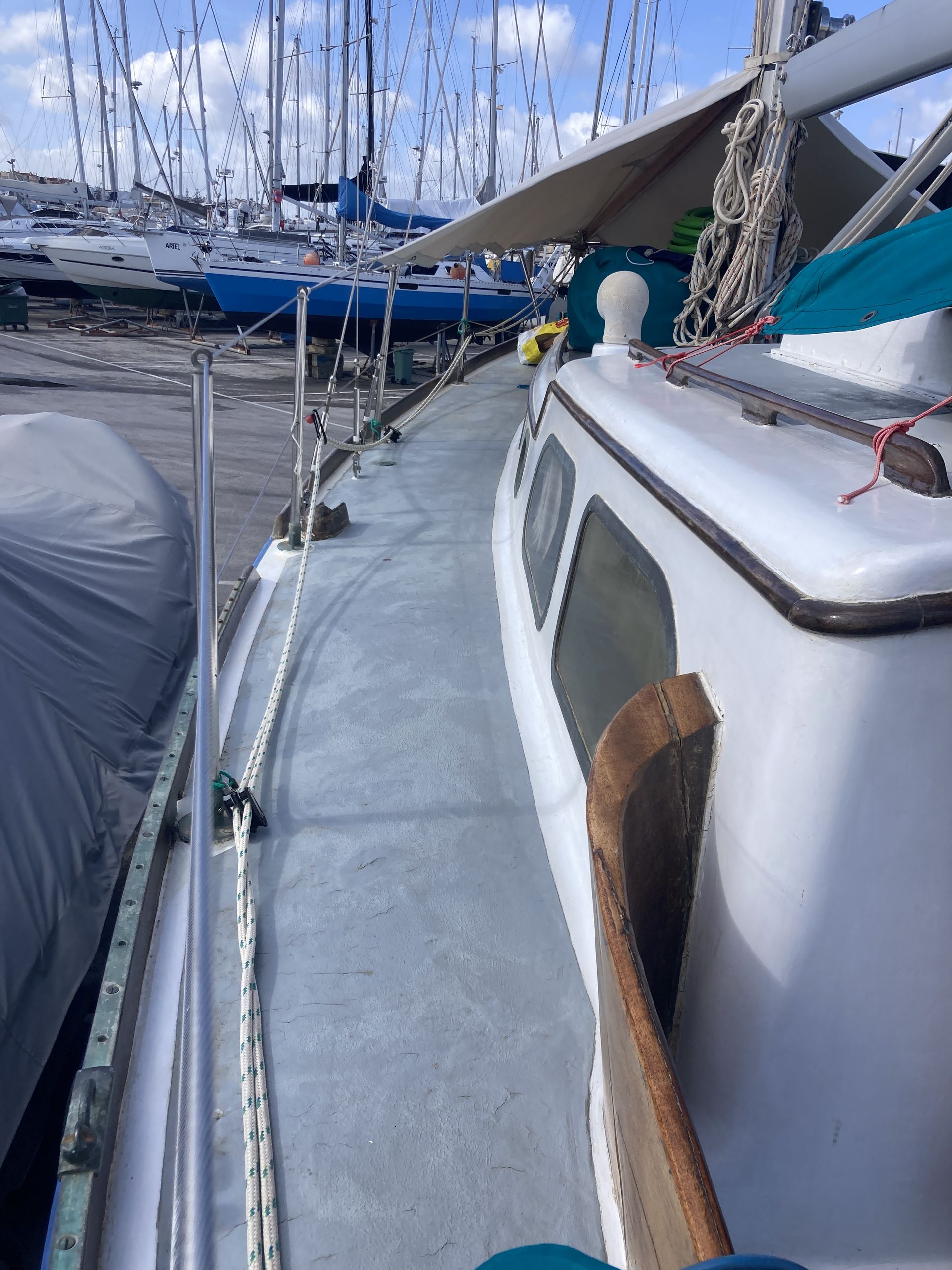 Swiftsure 33 – Centerboard Drop Keel (Draft 1 meter keel up) #36